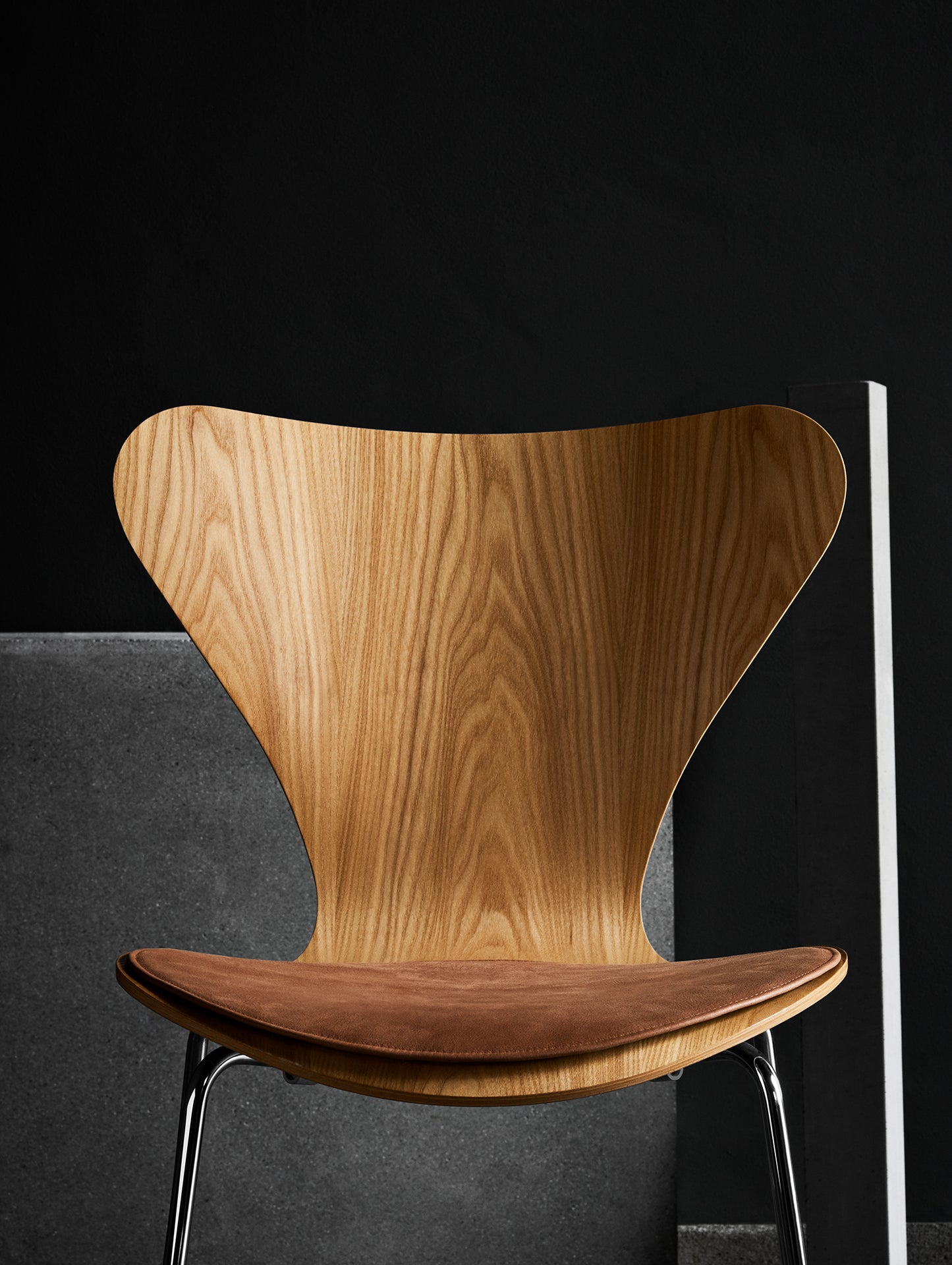 Series 7™ 3107 Dining Chair (Clear Lacquered Wood)