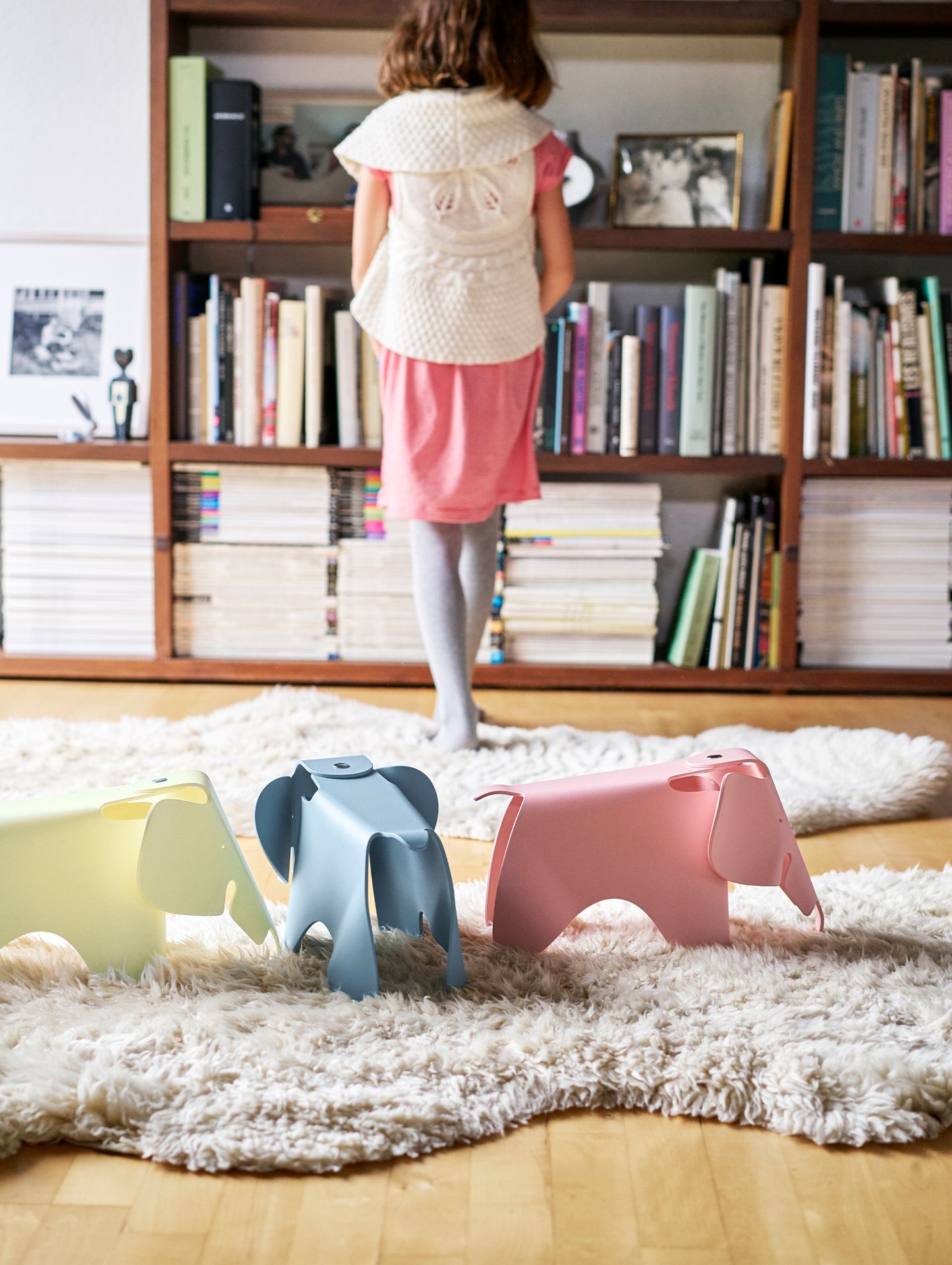 Eames Elephant RE (Small) by Vitra