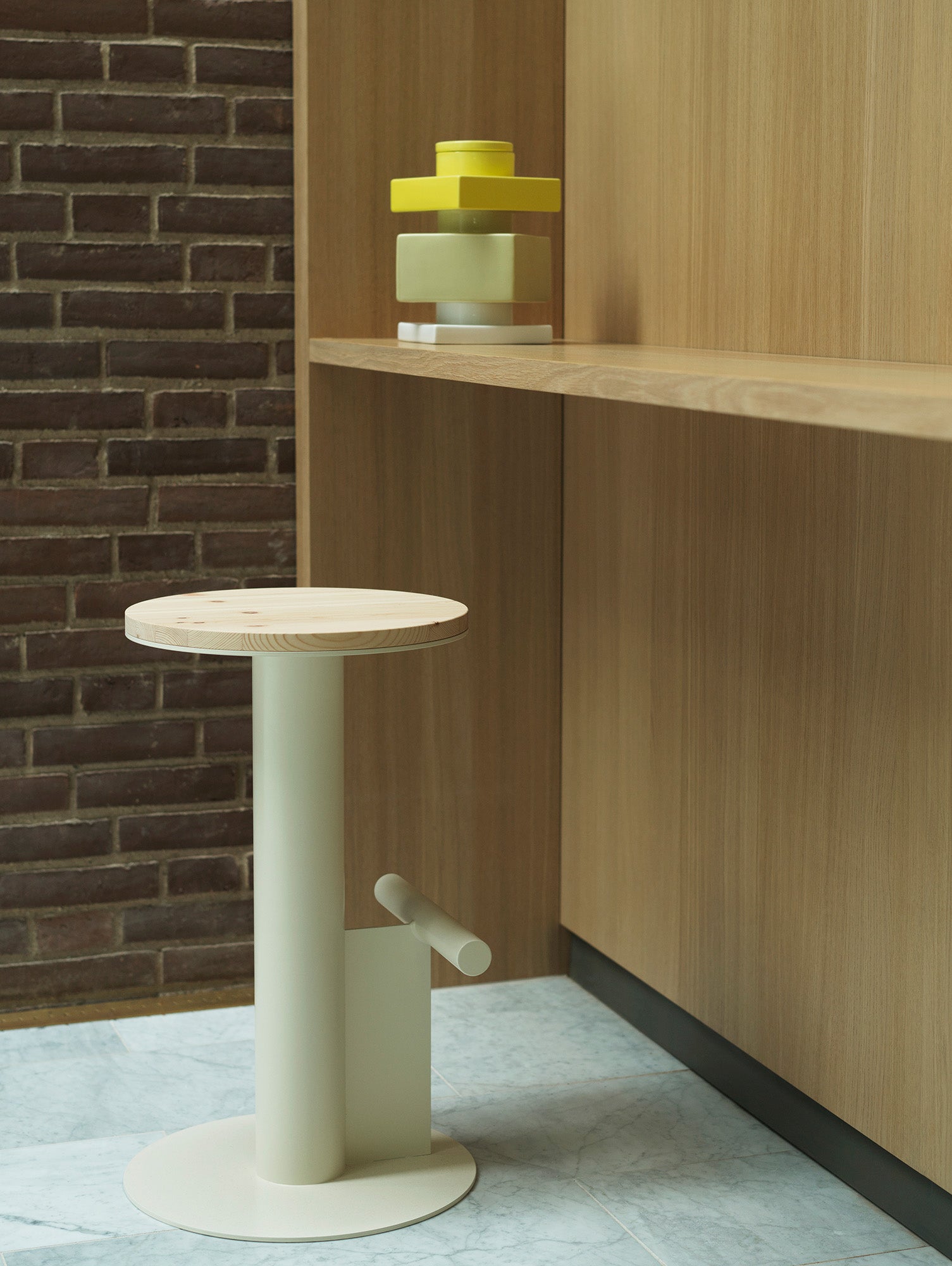 Pole Bar Stool by Normann Copenhagen  / H65, Sand