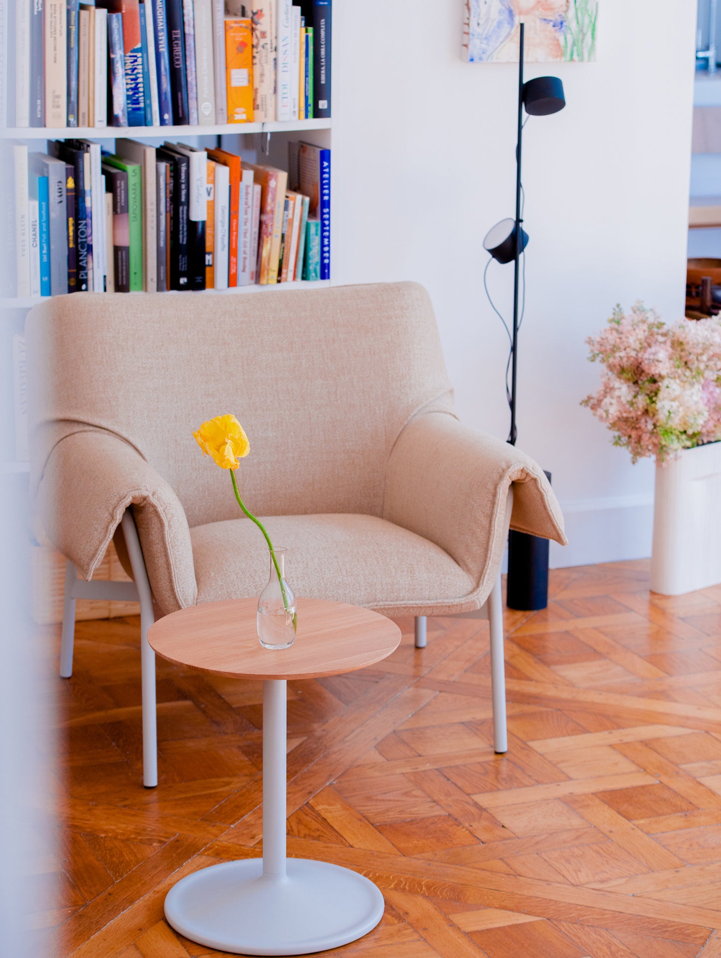 Wrap Lounge Chair