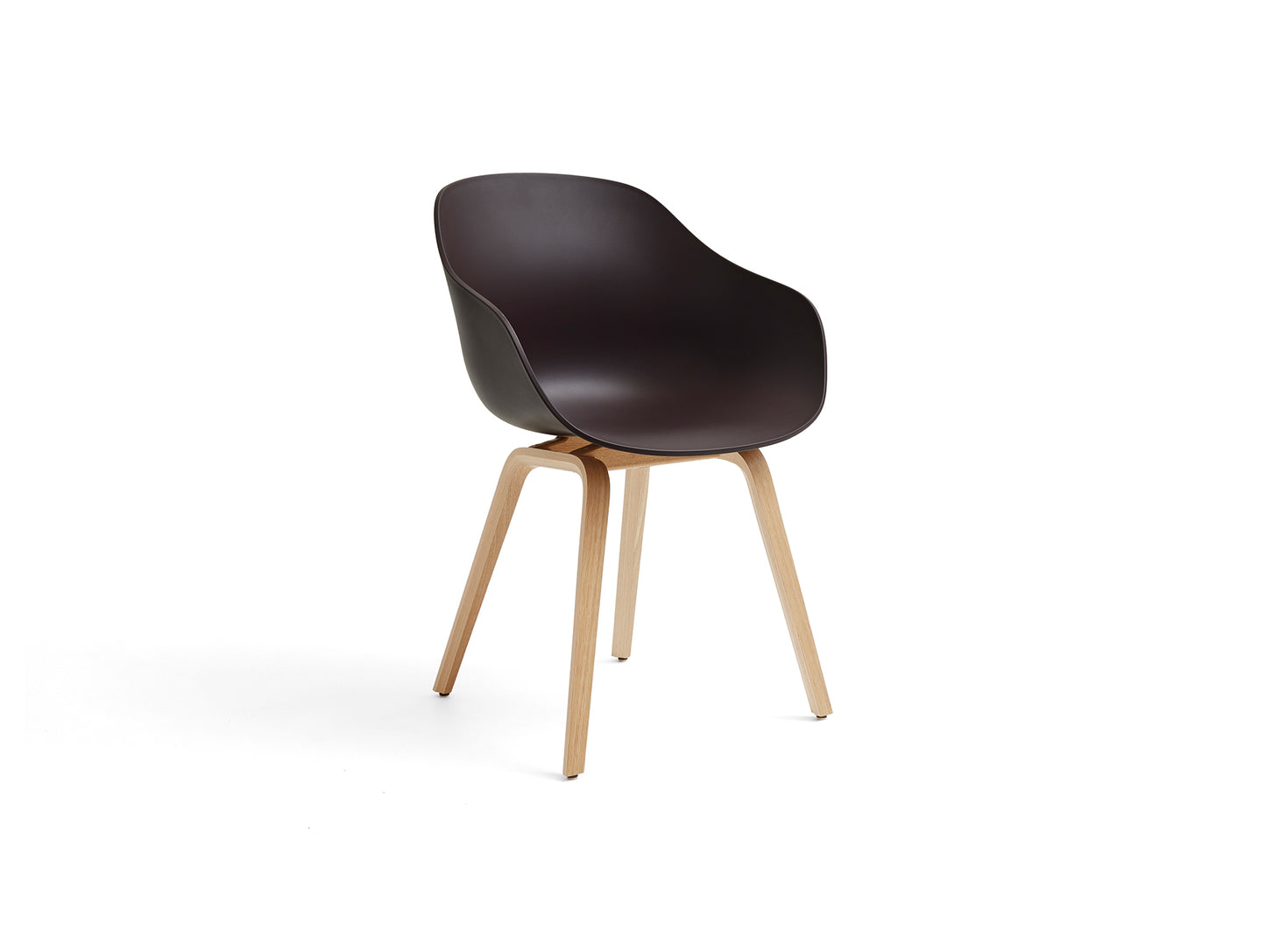About A Chair AAC 222 - New Colours by HAY / Raisin Shell / Lacquered Oak Base