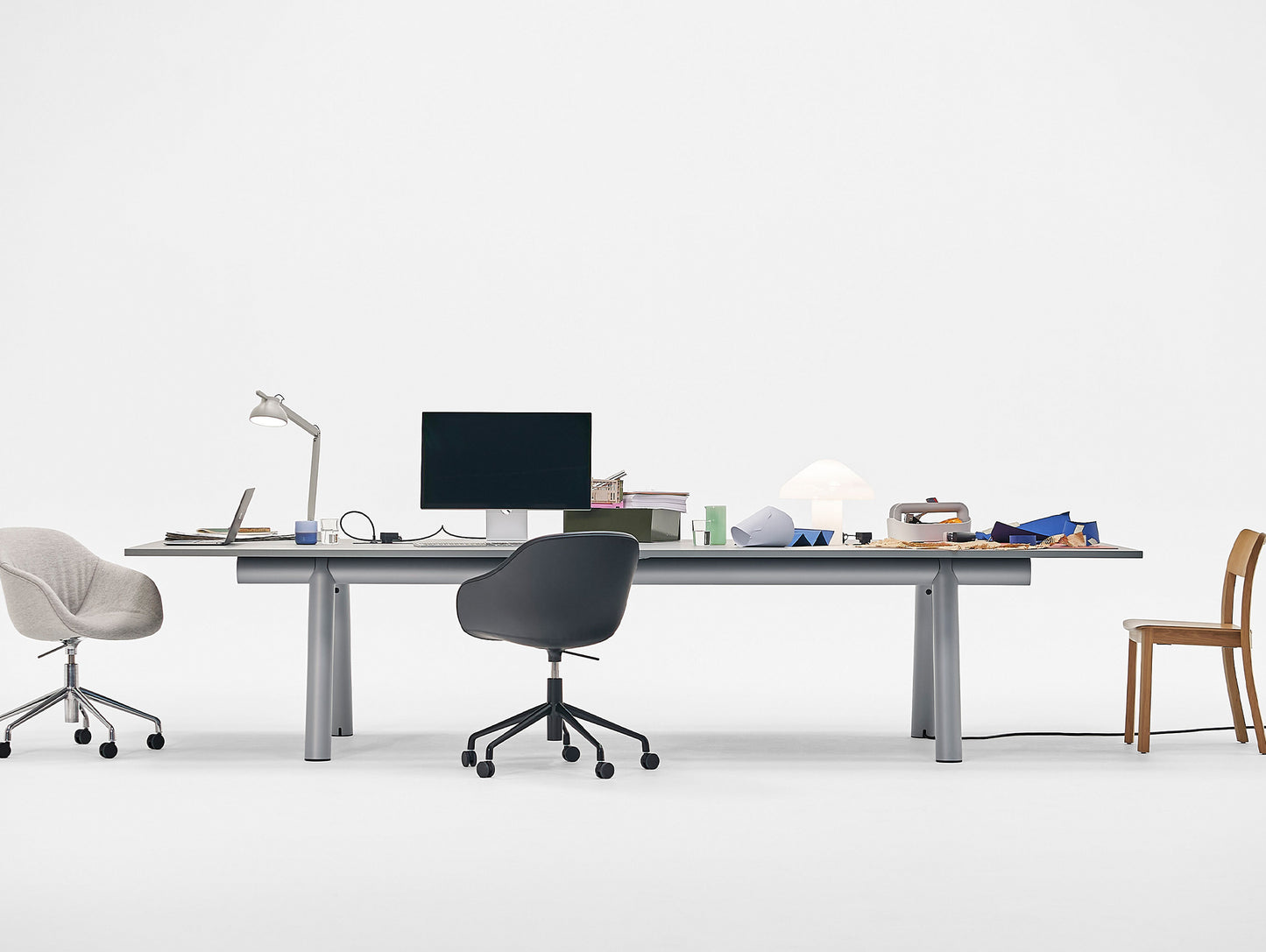 Boa Table (Laminate and Linoleum Tabletop)