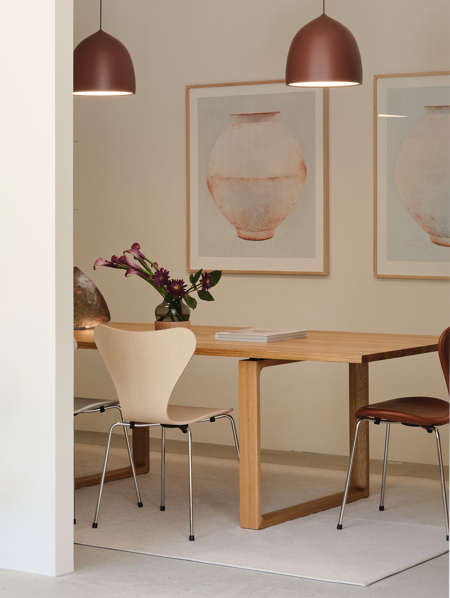 Series 7™ 3107 Dining Chair (Lacquered Wood)