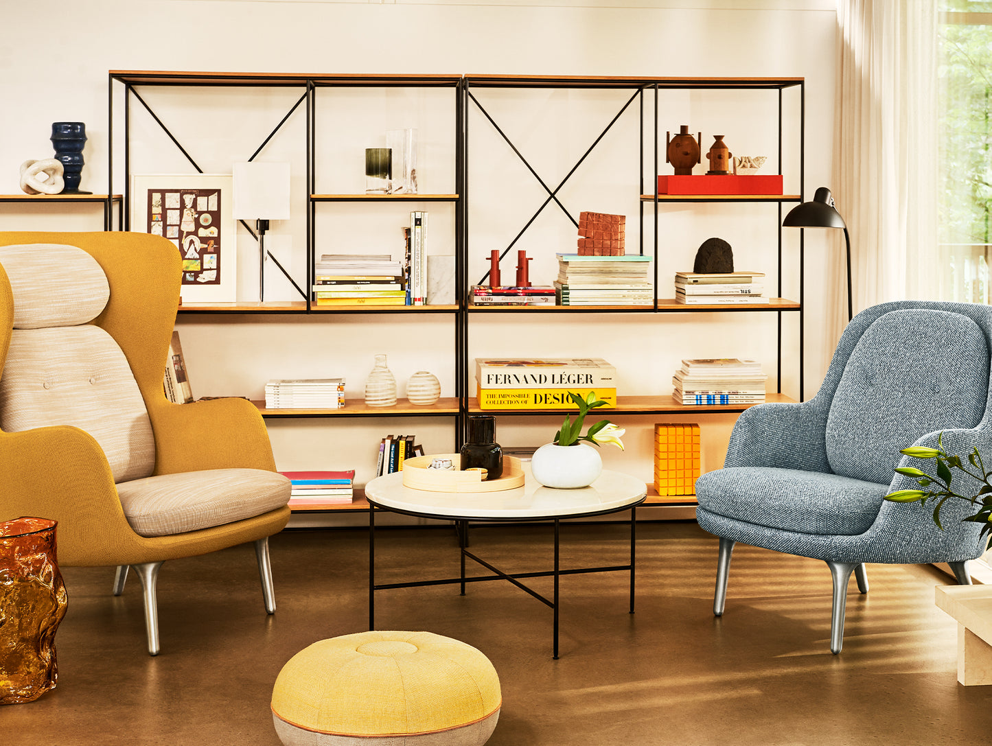 Ro Lounge Chair - Mixed Upholstery by Fritz Hansen - Brushed Aluminium Base (JH1) / Shell: Vidar 4 472 / Cushions: Raas 442