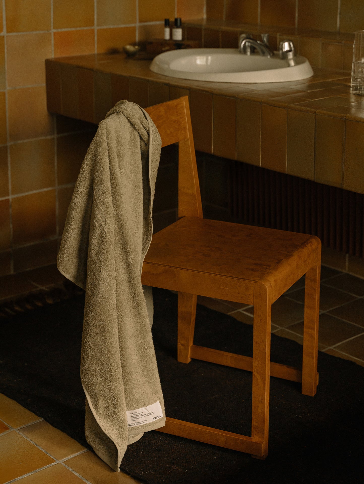 Chair 01 by Frama