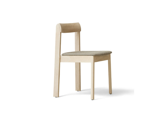 Blueprint Chair Upholstered by Form & Refine - Frame: White Oiled Oak / Seat: Hallingdal 65 227