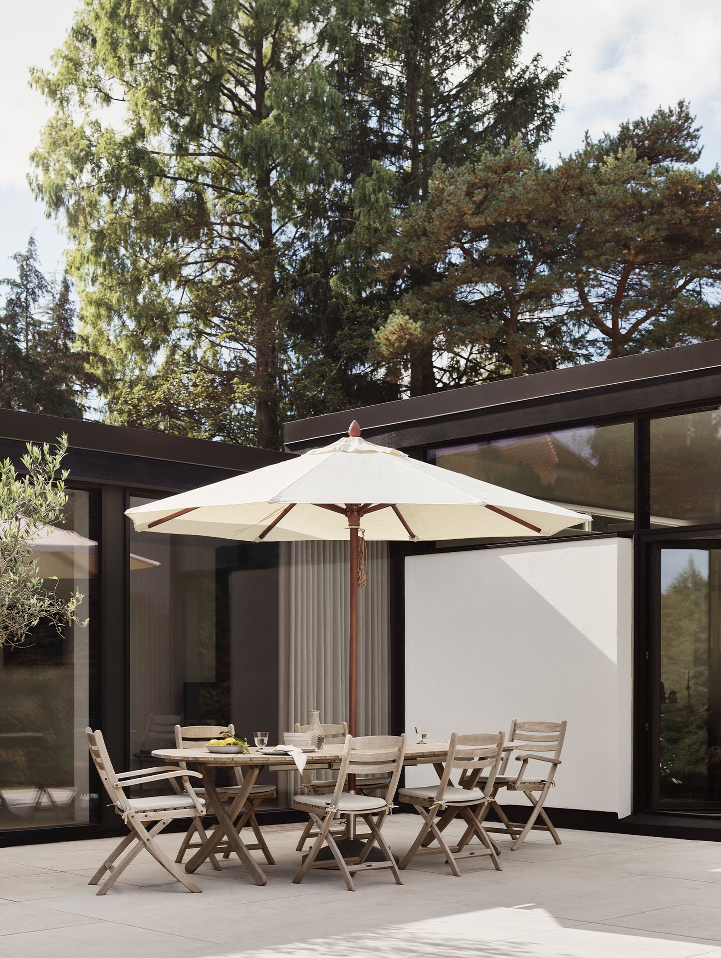Messina Umbrella by Fritz Hansen