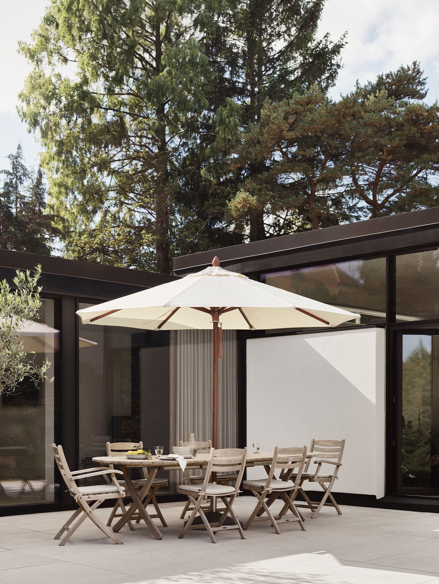 Capri Umbrella Foot by Fritz Hansen