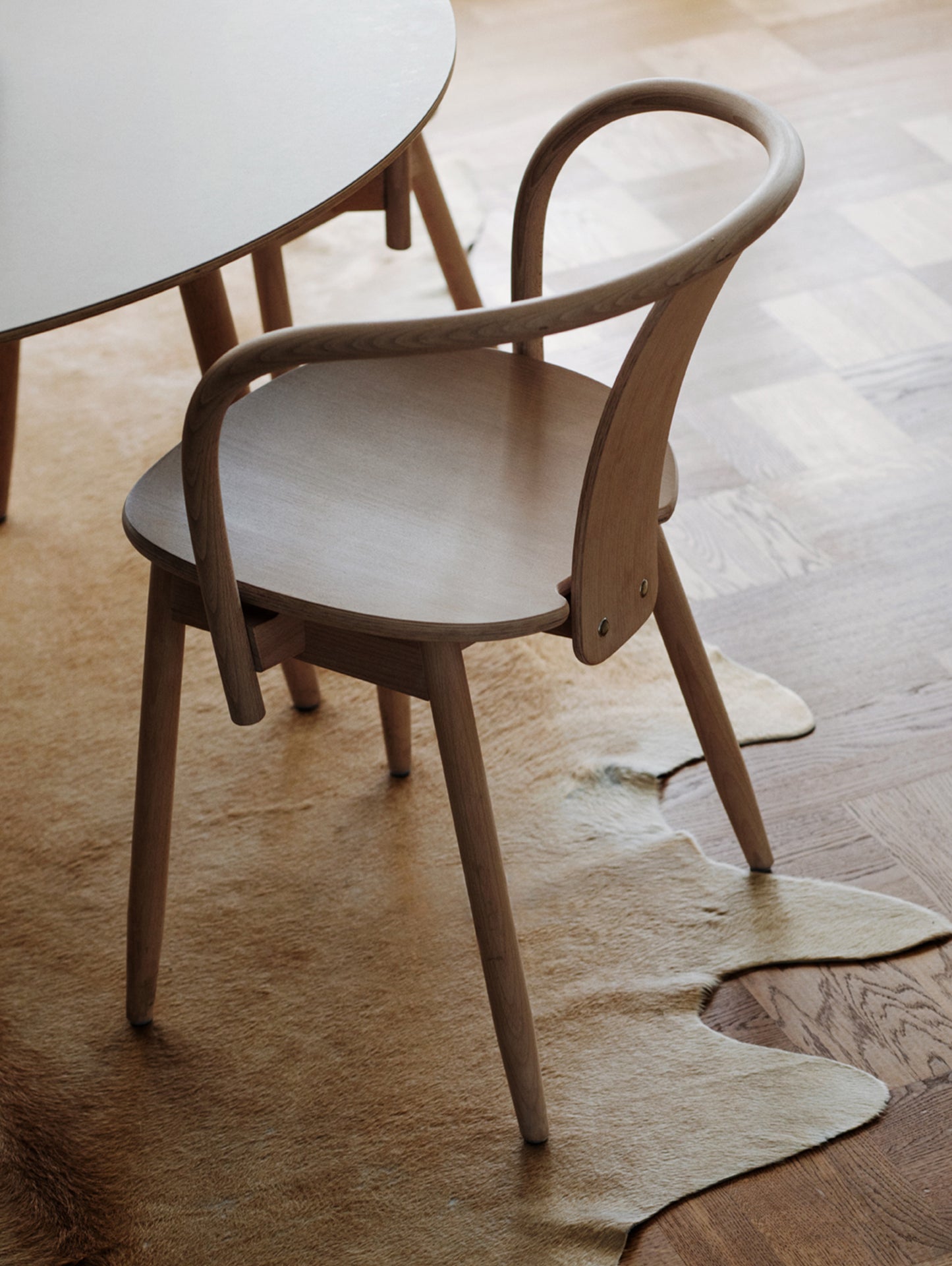 Icha Chair by Massproductions