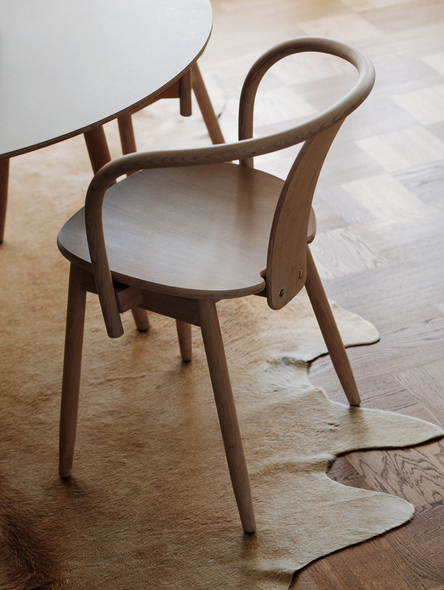 Icha Chair by Massproductions