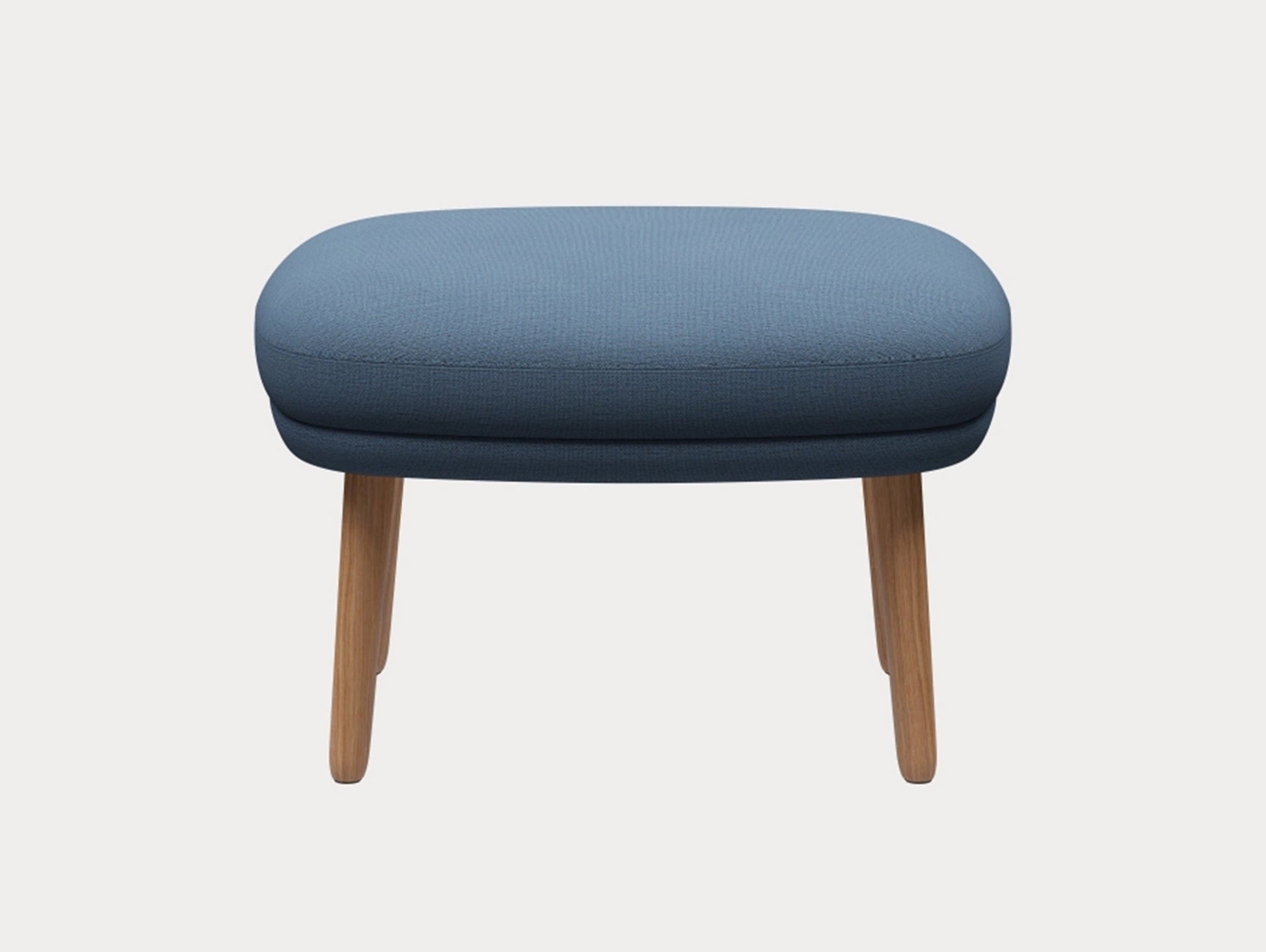 Fri Ottoman by Fritz Hansen - JH15 / 
Outside: Christianshavn 1152 / Seat: Christianshavn 1152