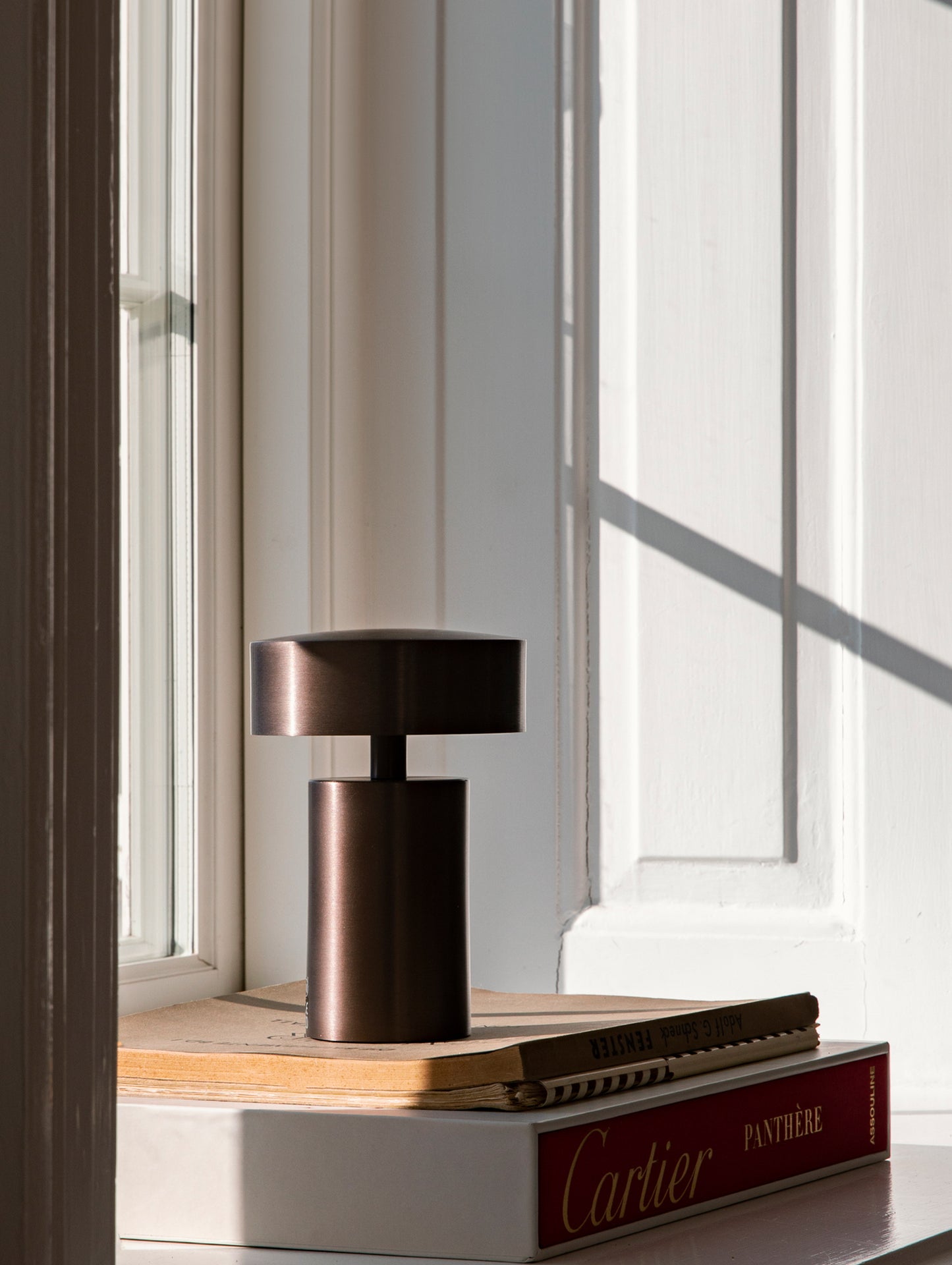 Column Portable Table Lamp by Audo Copenhagen - Bronze