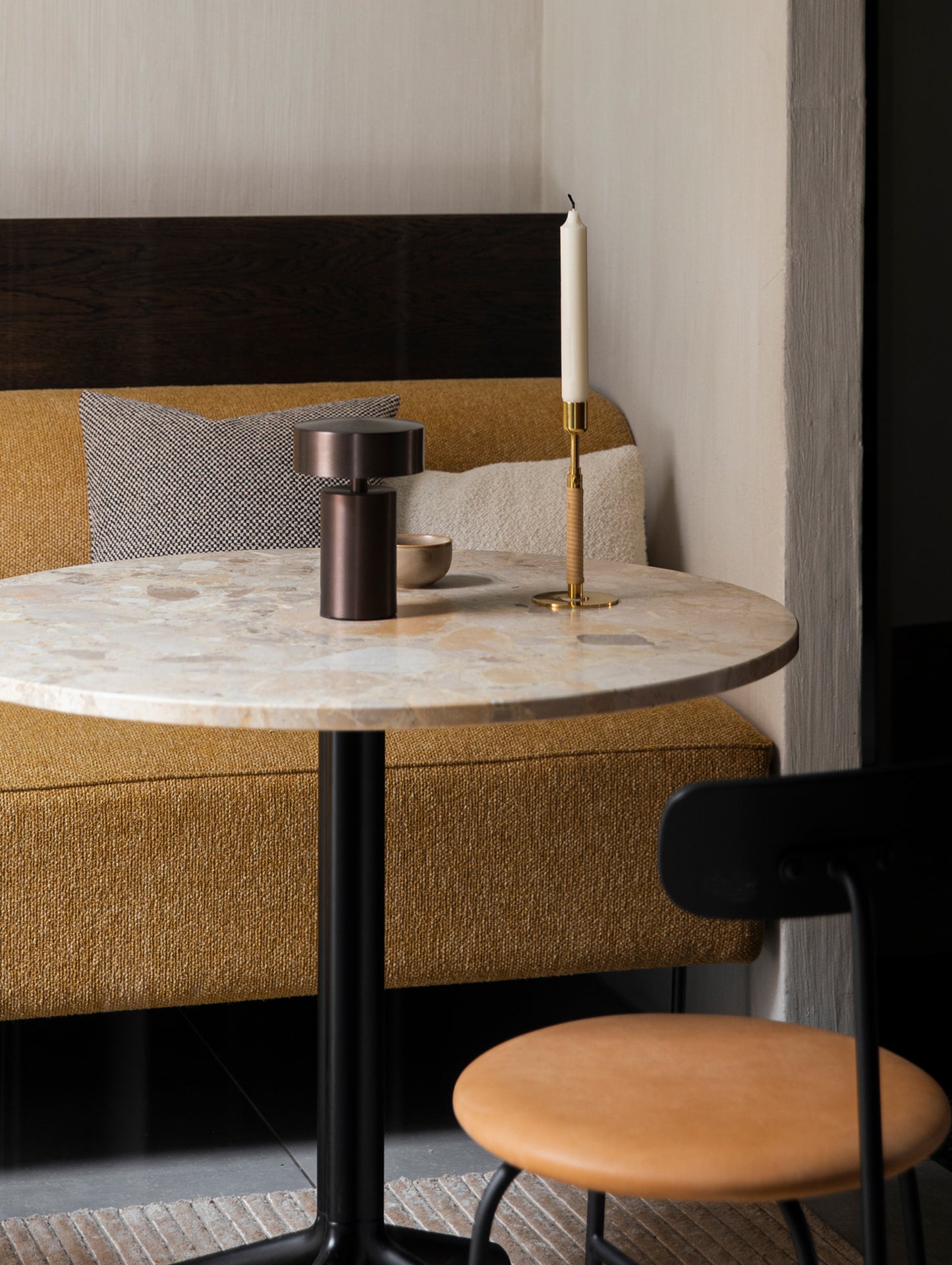 Column Portable Table Lamp by Audo Copenhagen - Bronze