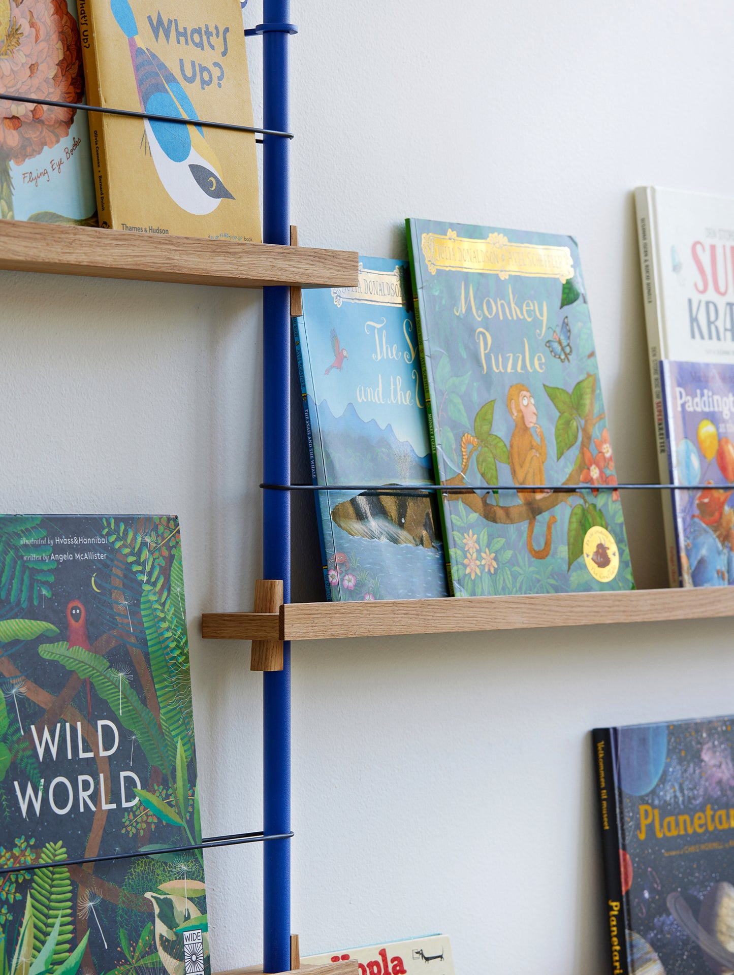 Magazine Shelving Sets (115 cm)