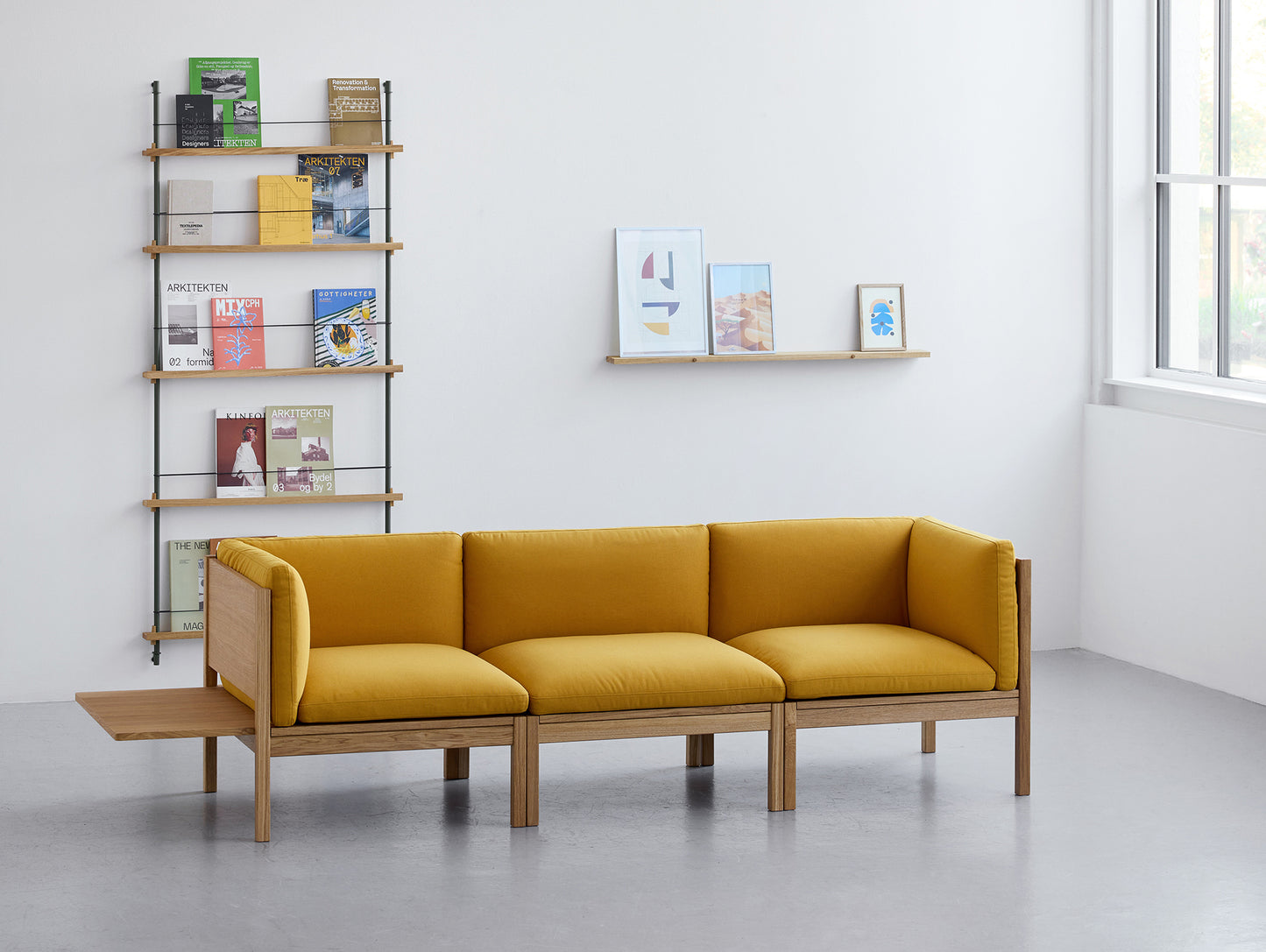 3-Seater Sofa with 1 Side Table by Moebe - Field 2 463