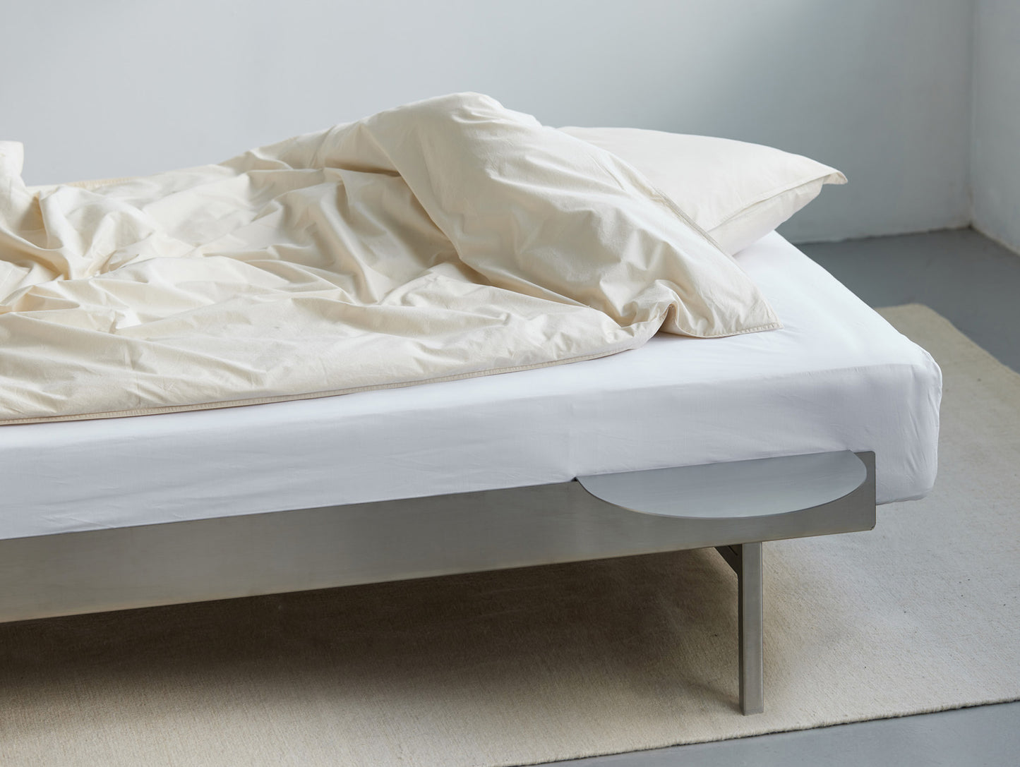 Bed 90 - 180 cm (High) - Stainless Steel by Moebe