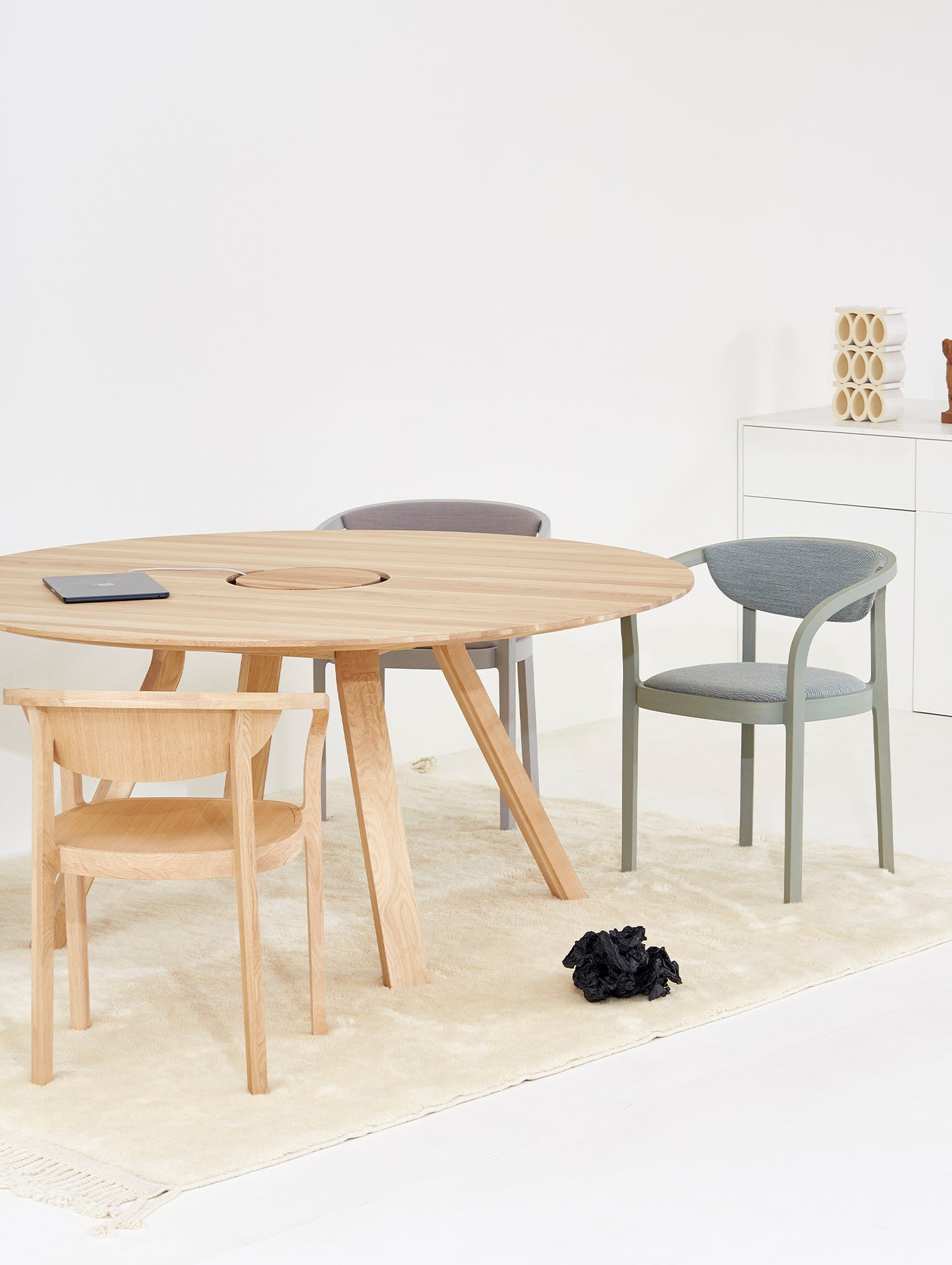 Spectrum Workstation Round