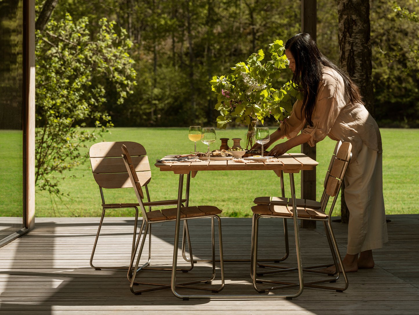 Lilium Table by Fritz Hansen