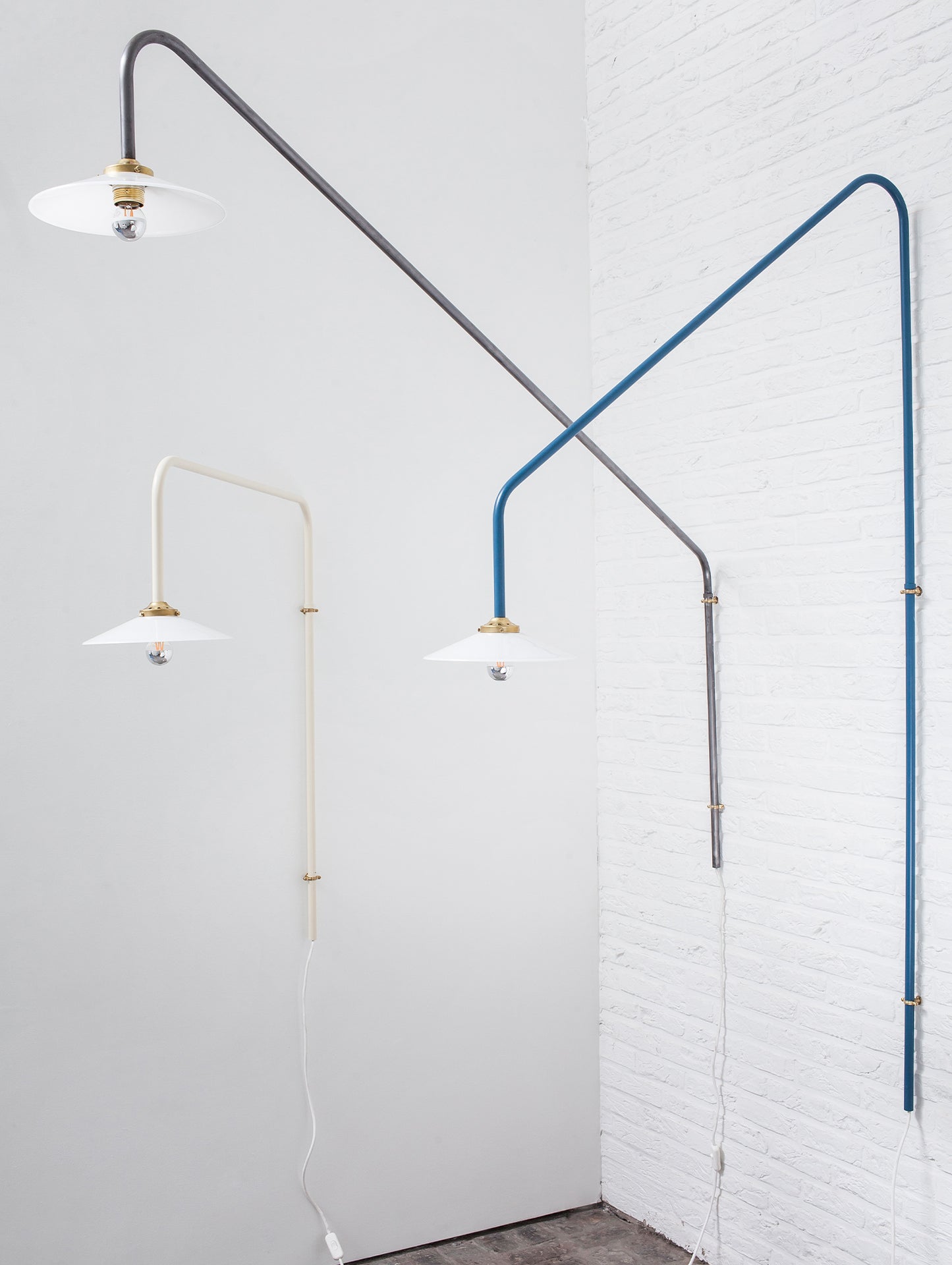Hanging Lamp No.5 by Valerie Objects - Ivory Steel
