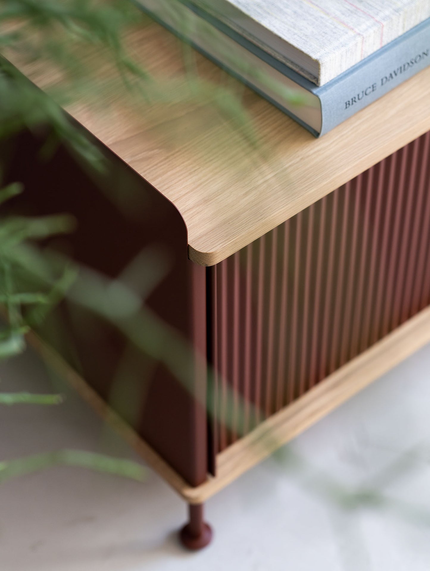 Enfold Sideboard by Muuto - 186x45 / Lacquered Oak / Deep Red Lacquered Steel