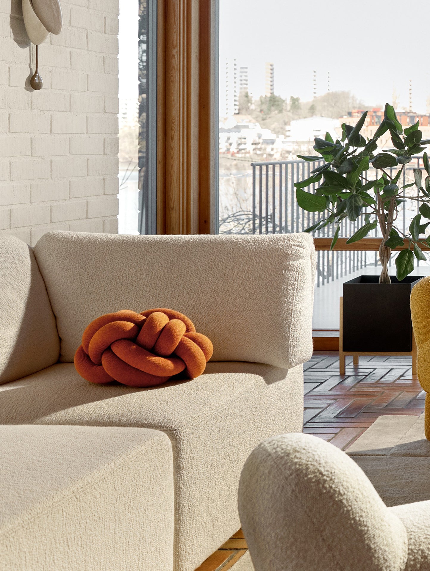 Knot Cushion