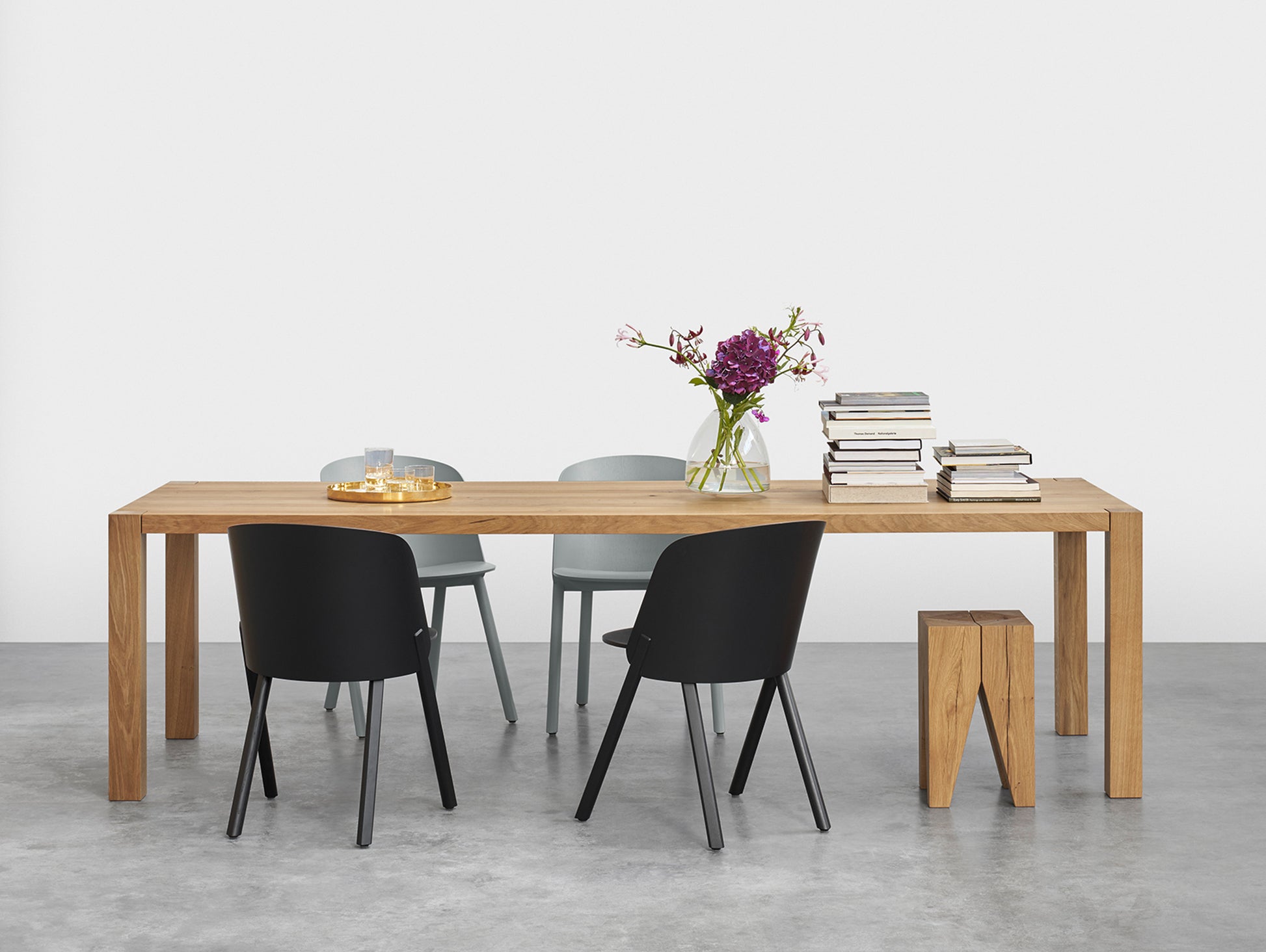 TA22 Holborn Table by E15