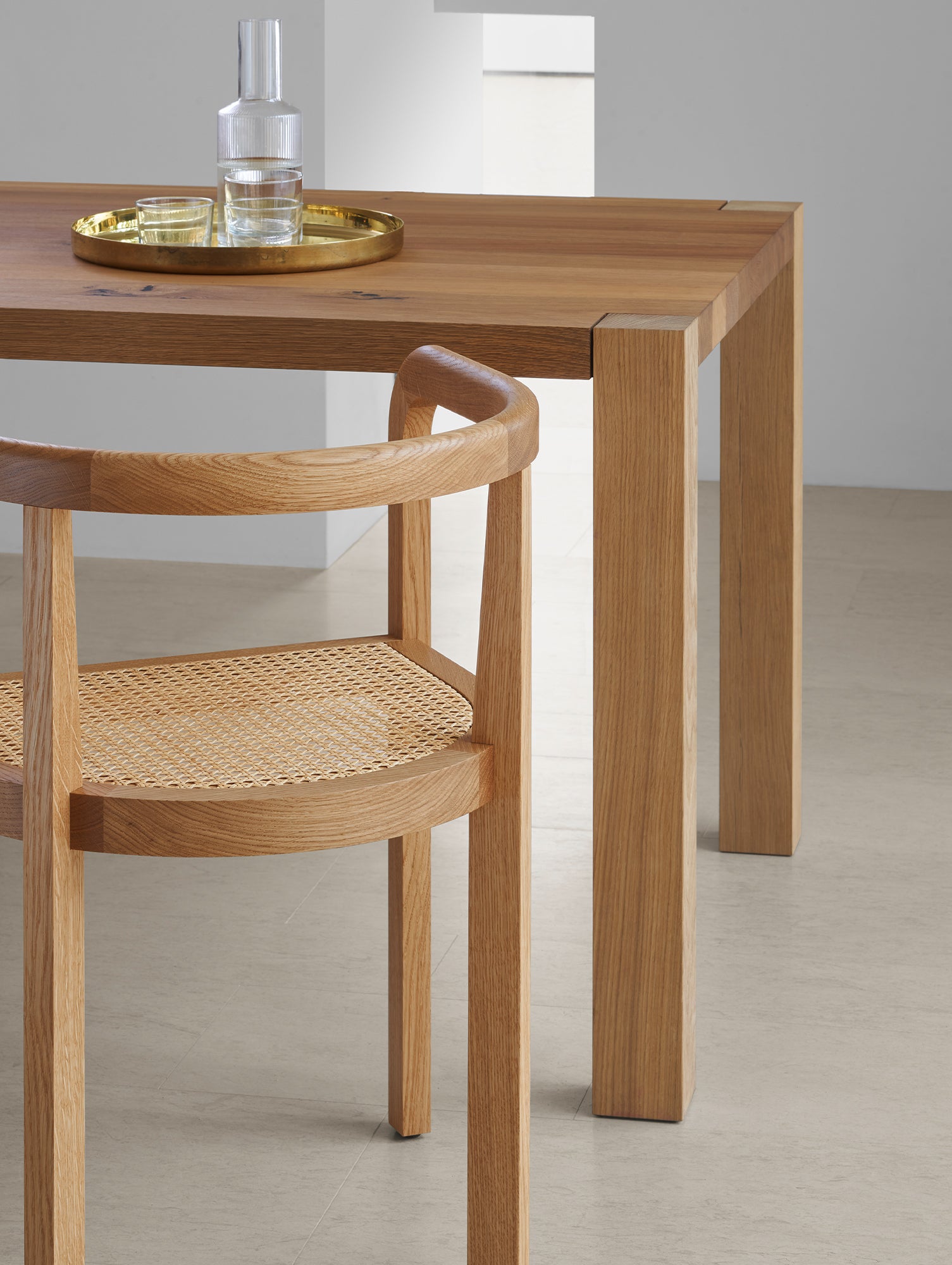 TA22 Holborn Table by E15