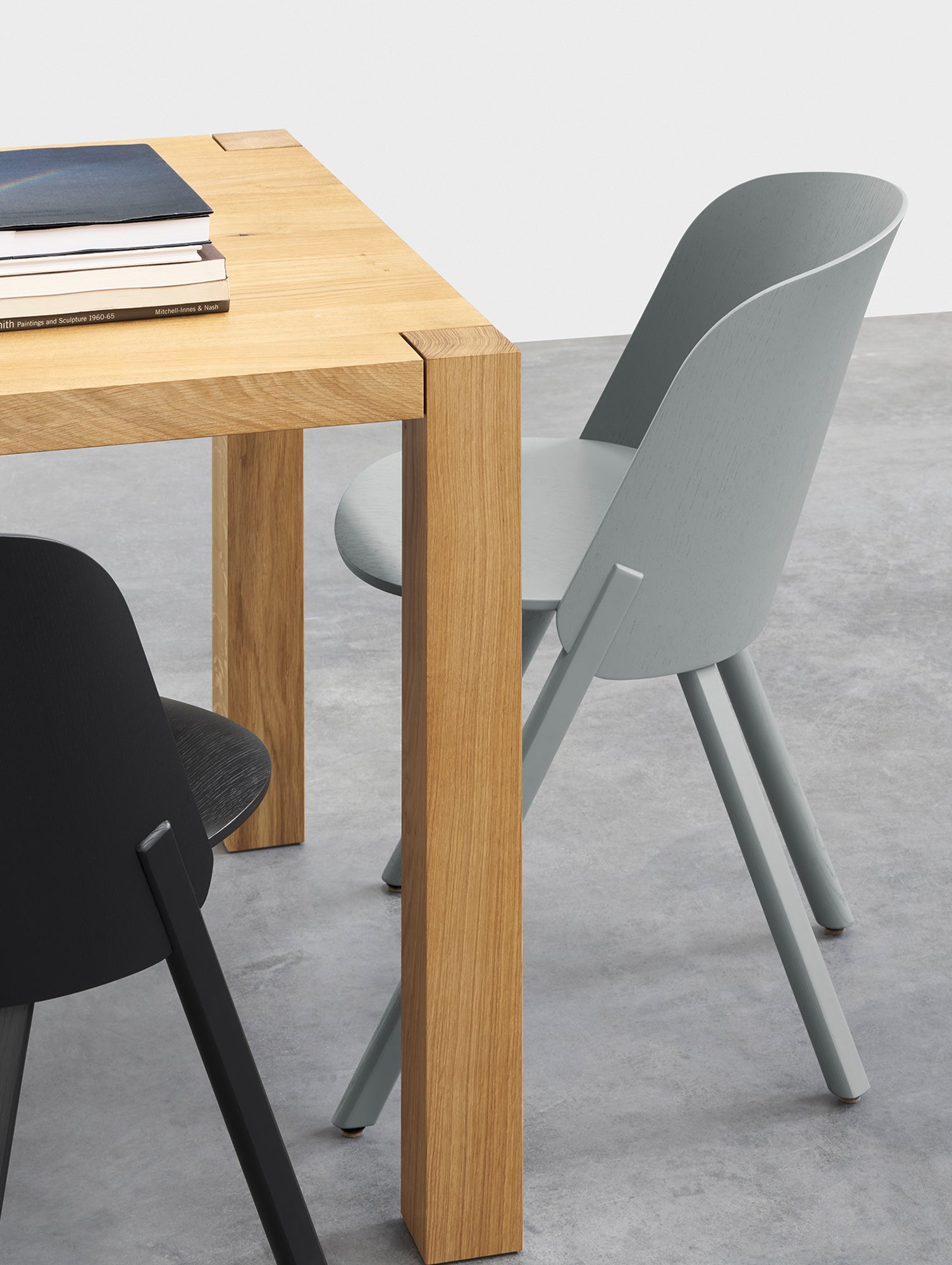 TA22 Holborn Table by E15