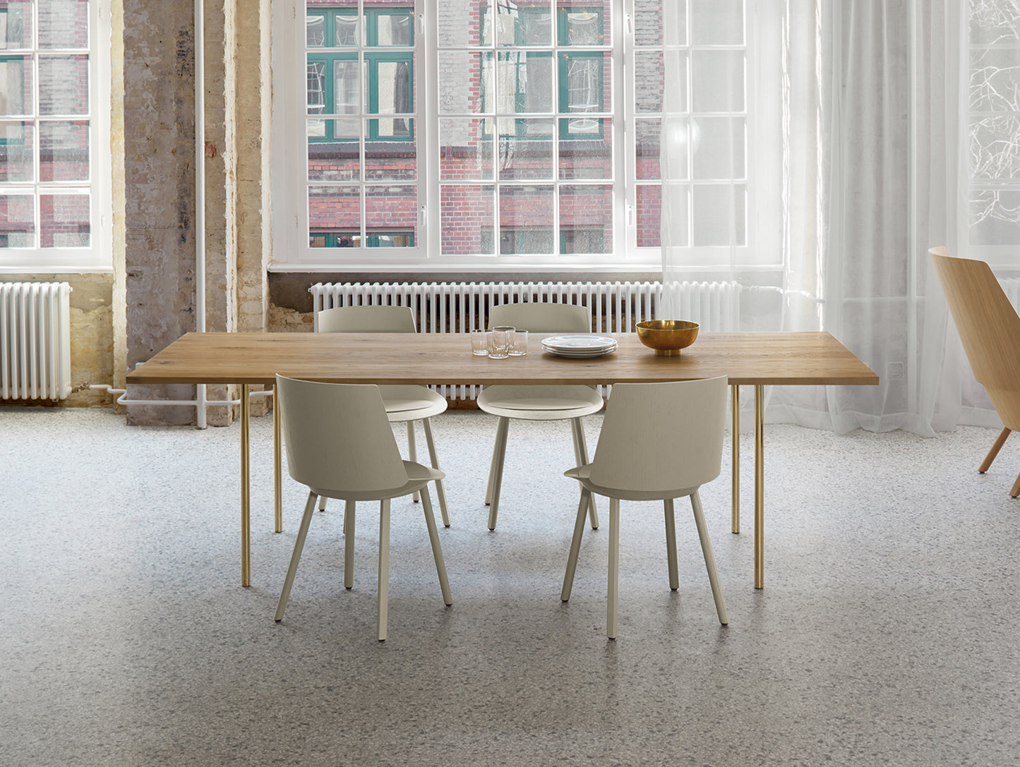 CH04 Houdini Chair by e15 - Silk Grey
