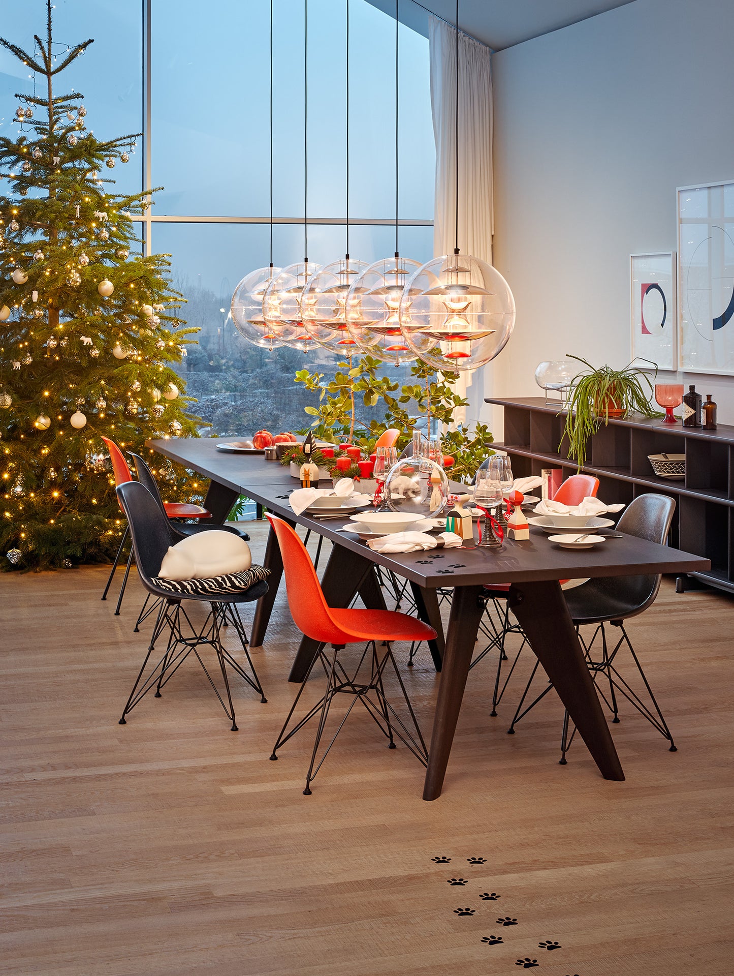 EM Table