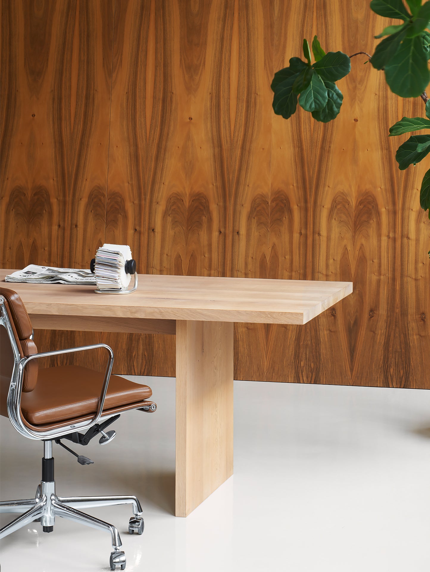 Ashida Dining Table