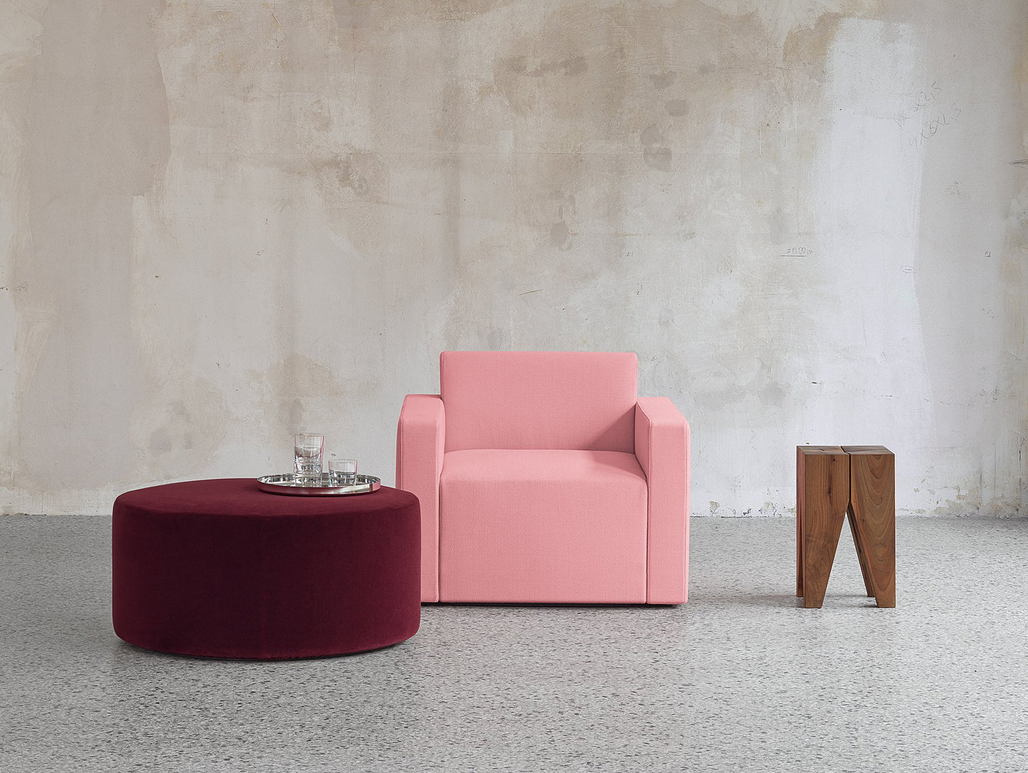 Backenzahn Side Table