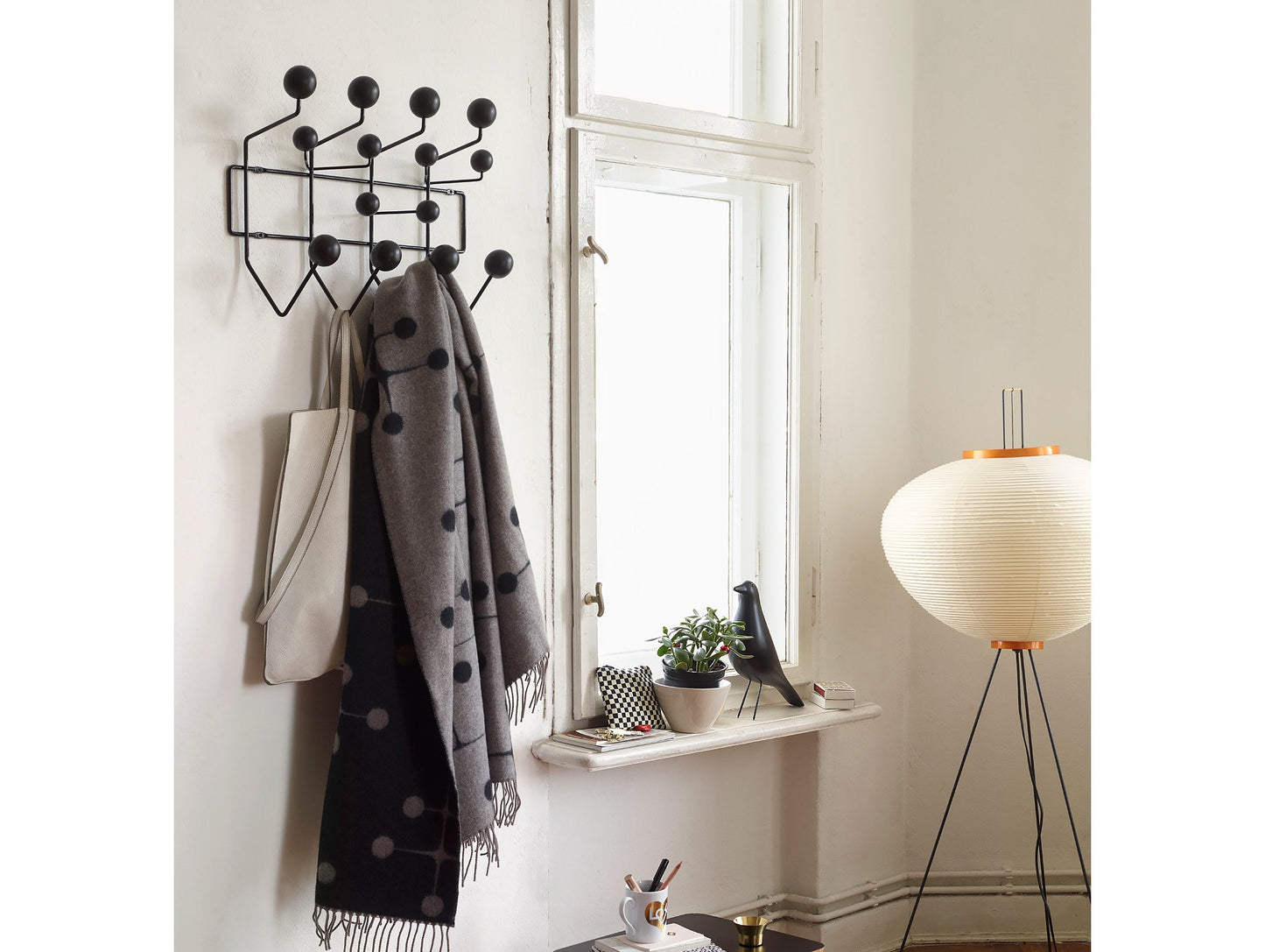 Vitra Eames Hang It All - Black Ash