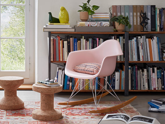 Eames RAR Plastic Armchair RE