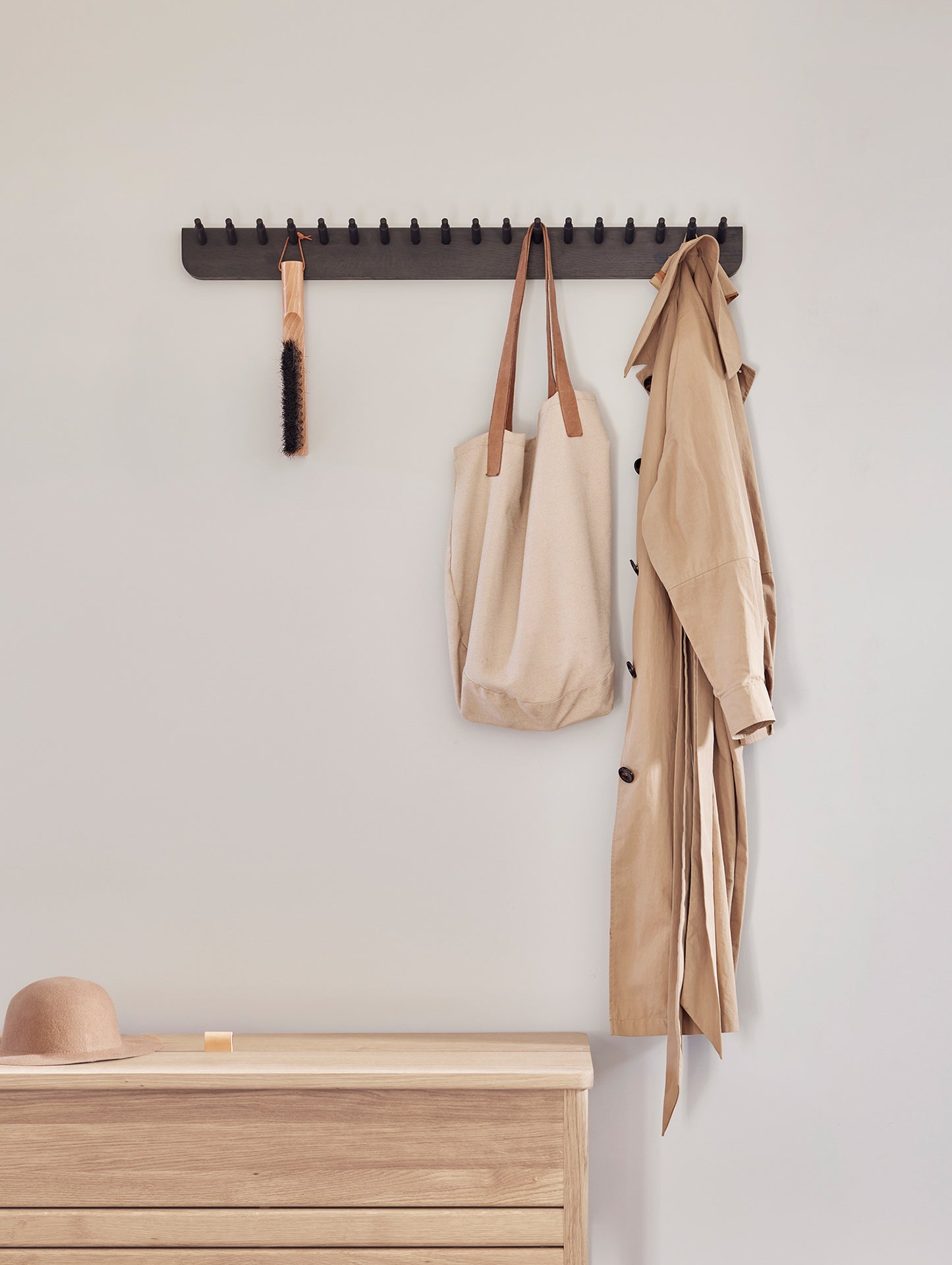 Echo Coat Rack - 88 cm - Black Stained Oak