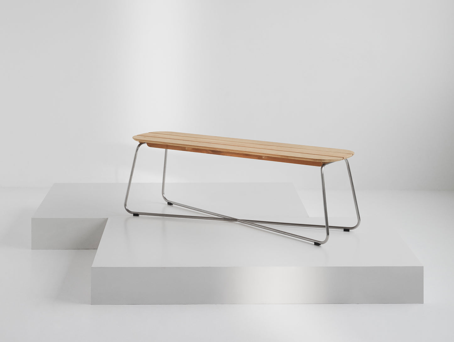 Lilium Bench by Skagerak