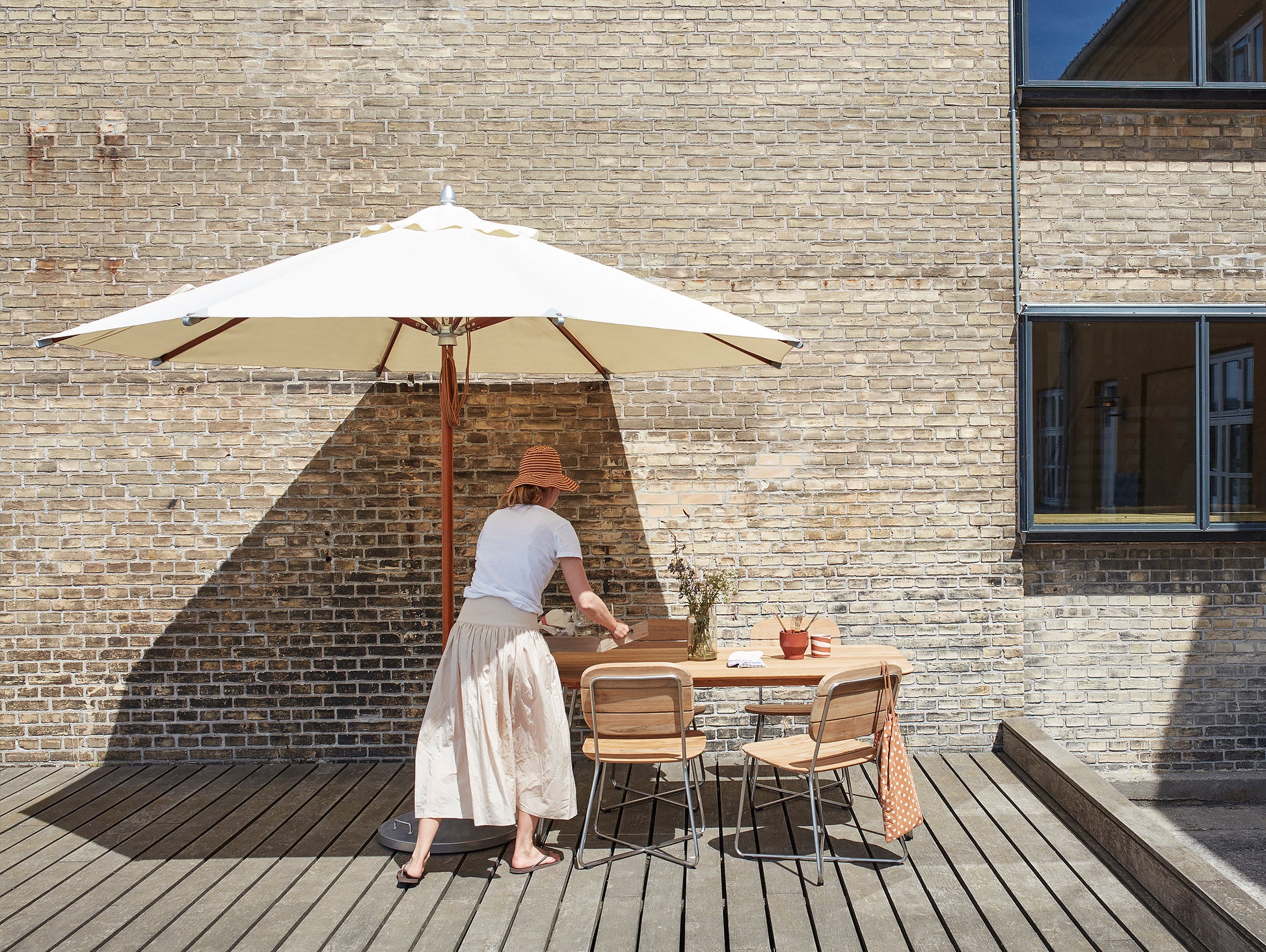 Lilium Table by Skagerak