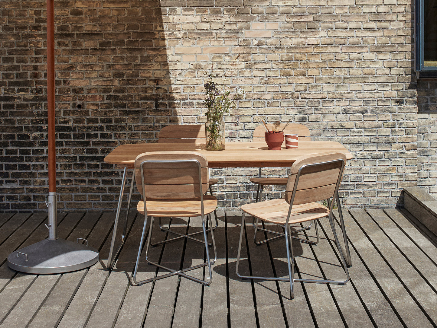 Lilium Table by Skagerak