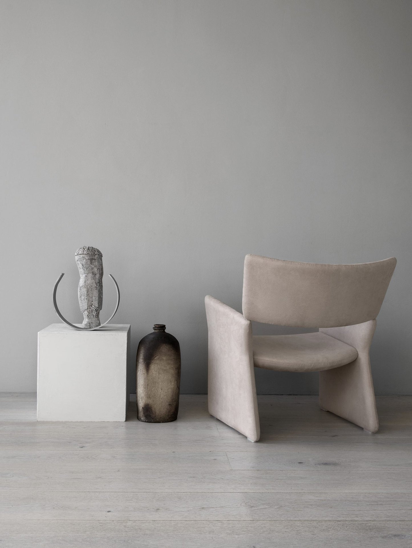 Crown Easy Chair by Massproductions
