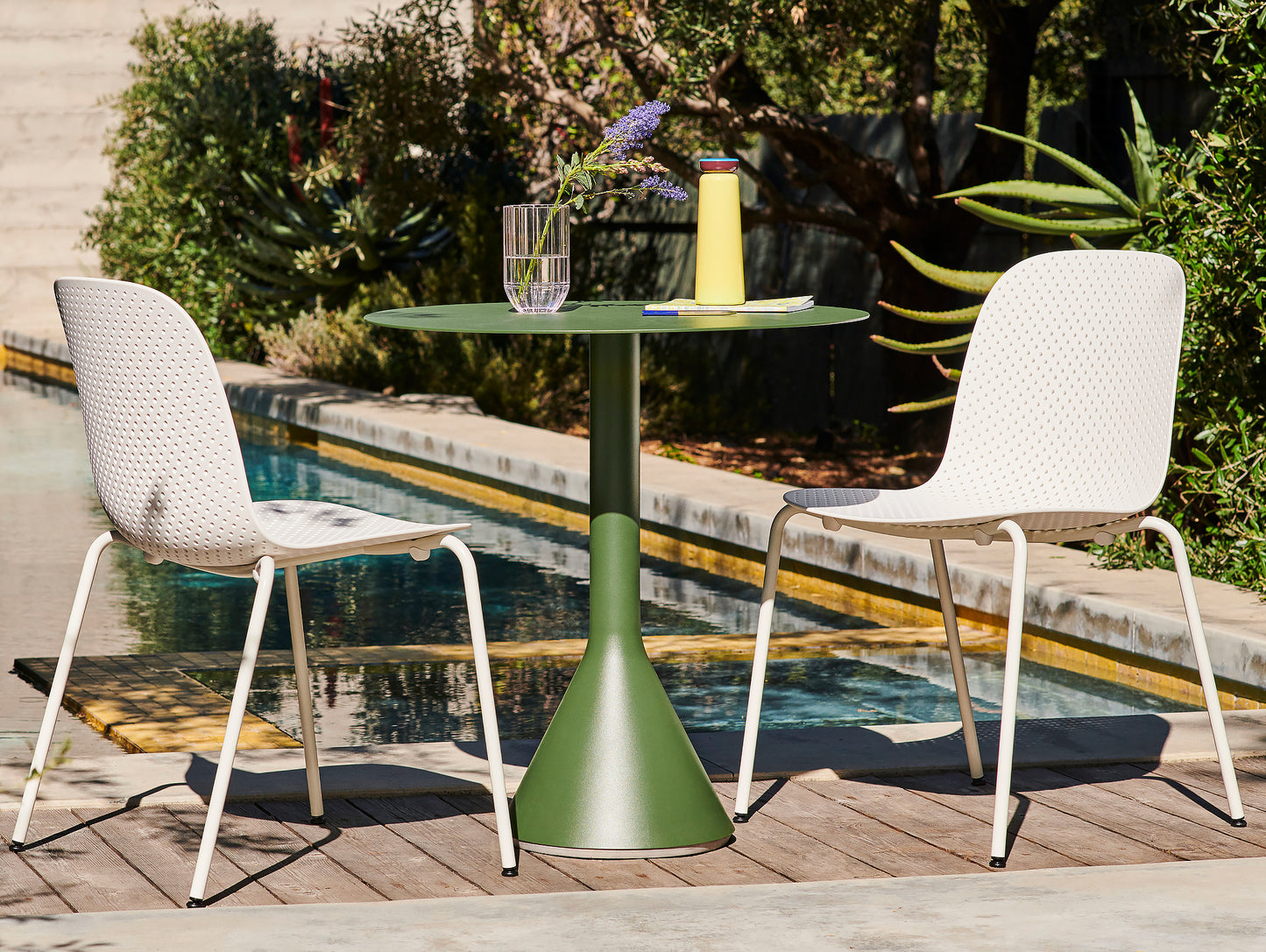 Palissade Cone Table by HAY
