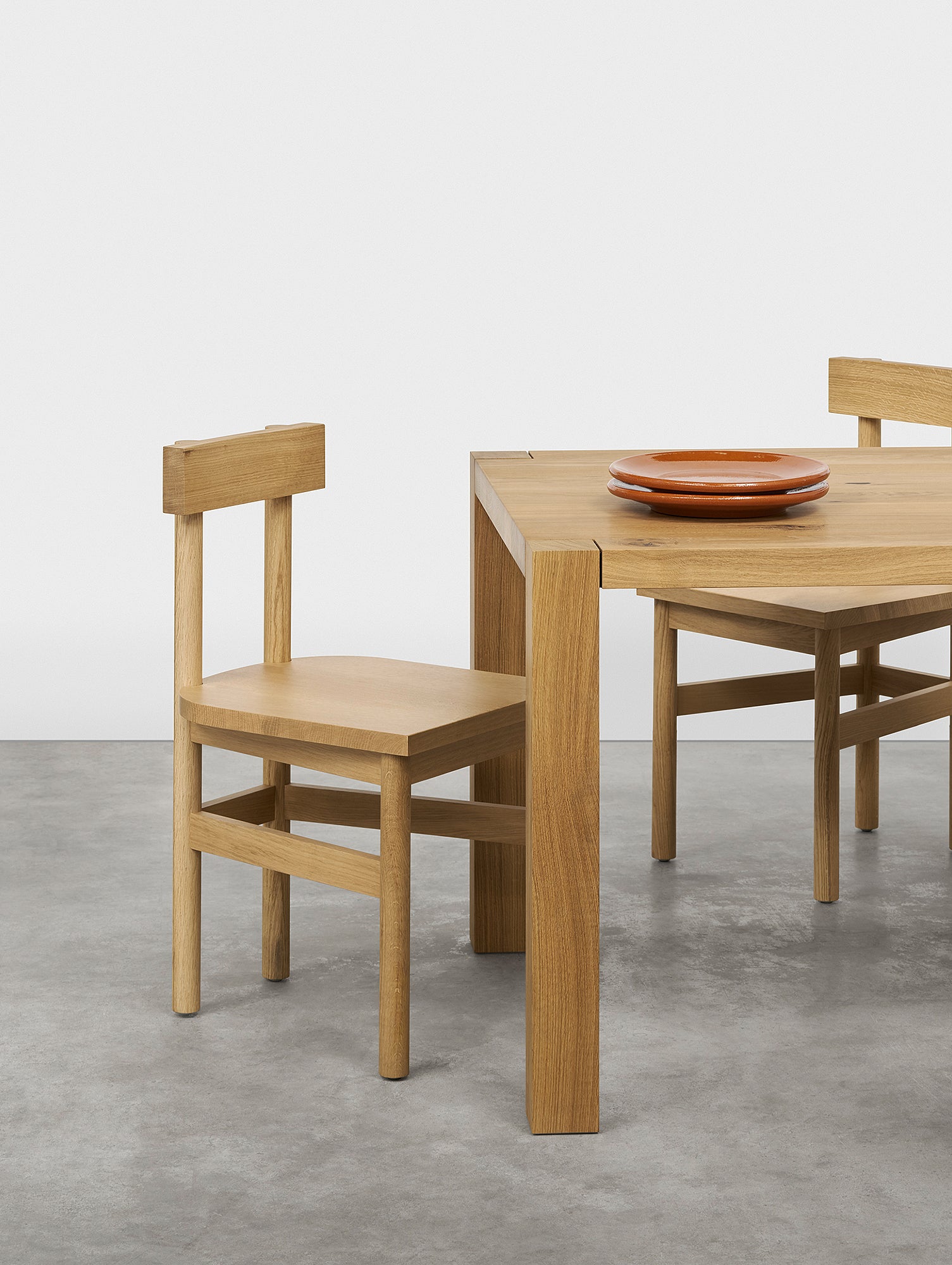 TA22 Holborn Table by E15