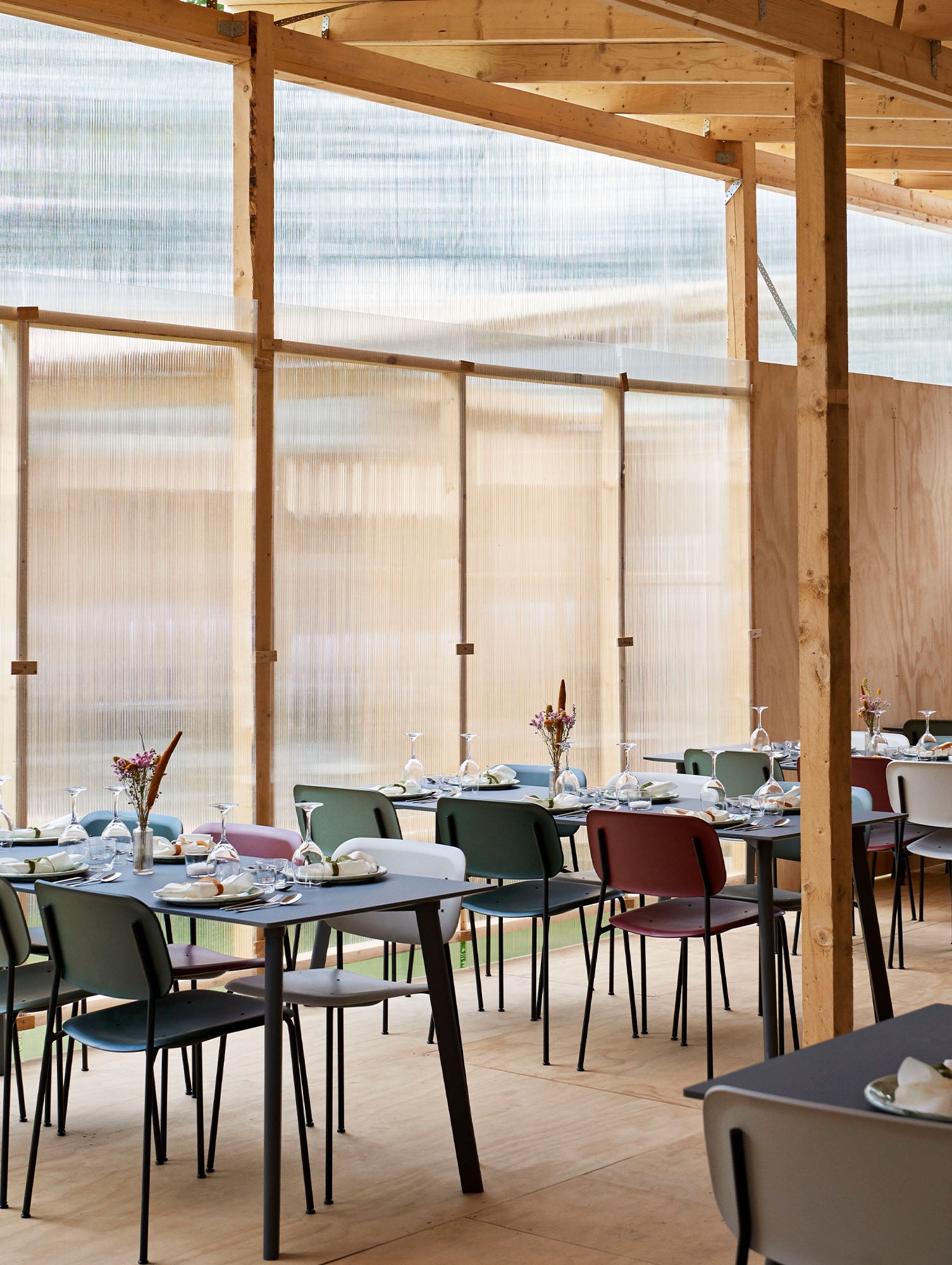 Copenhague Deux Table CPH 210 by HAY