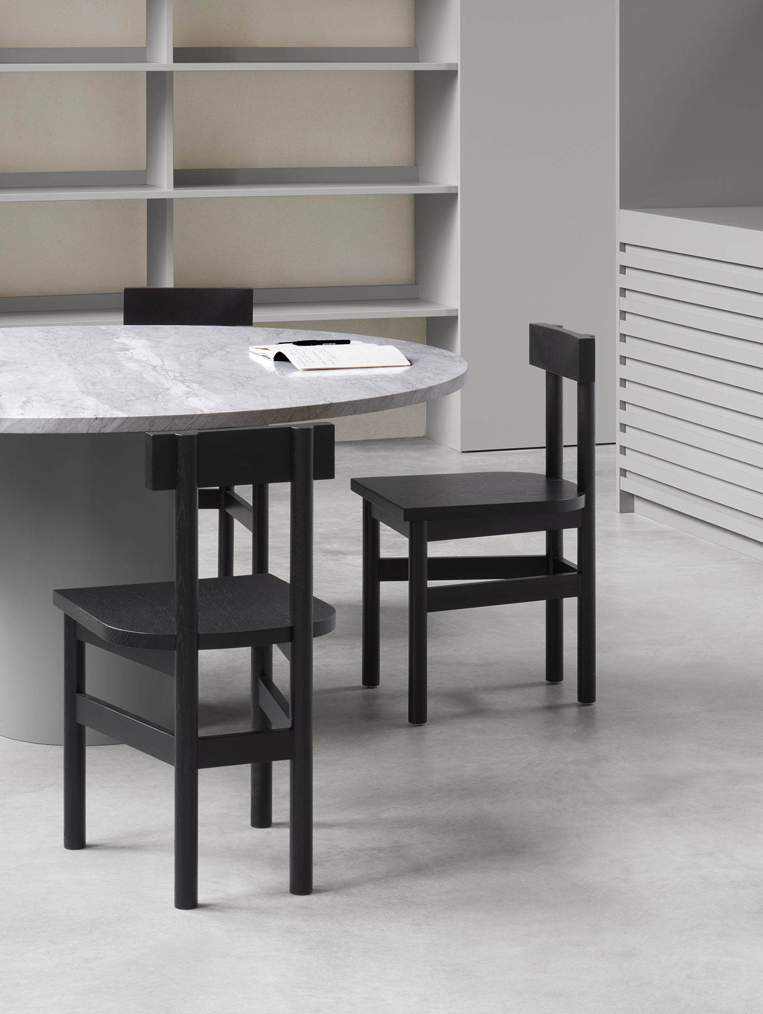 SX01 Gamar Chair by e15 - Jet Black Lacquered Oak
