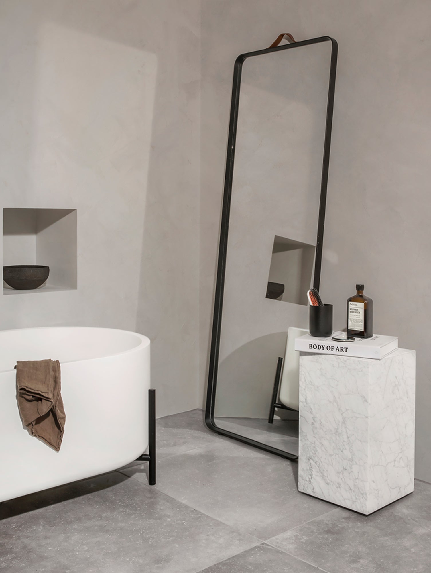 Plinth Tall - White Carrara Marble - Menu