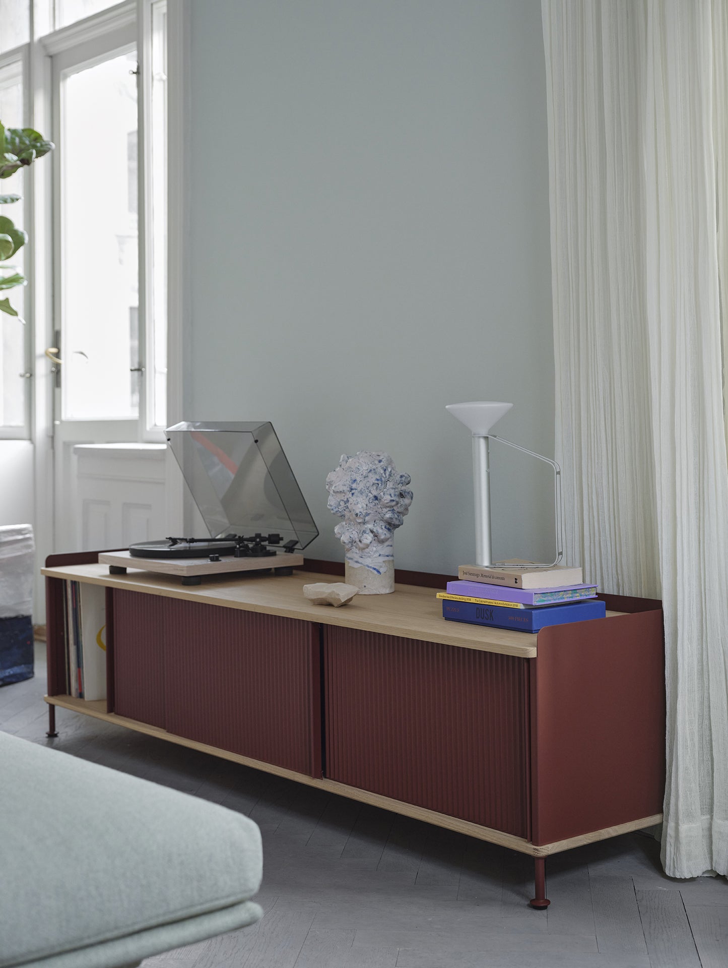Enfold Sideboard by Muuto - 186x45 / Lacquered Oak / Deep Red Lacquered Steel
