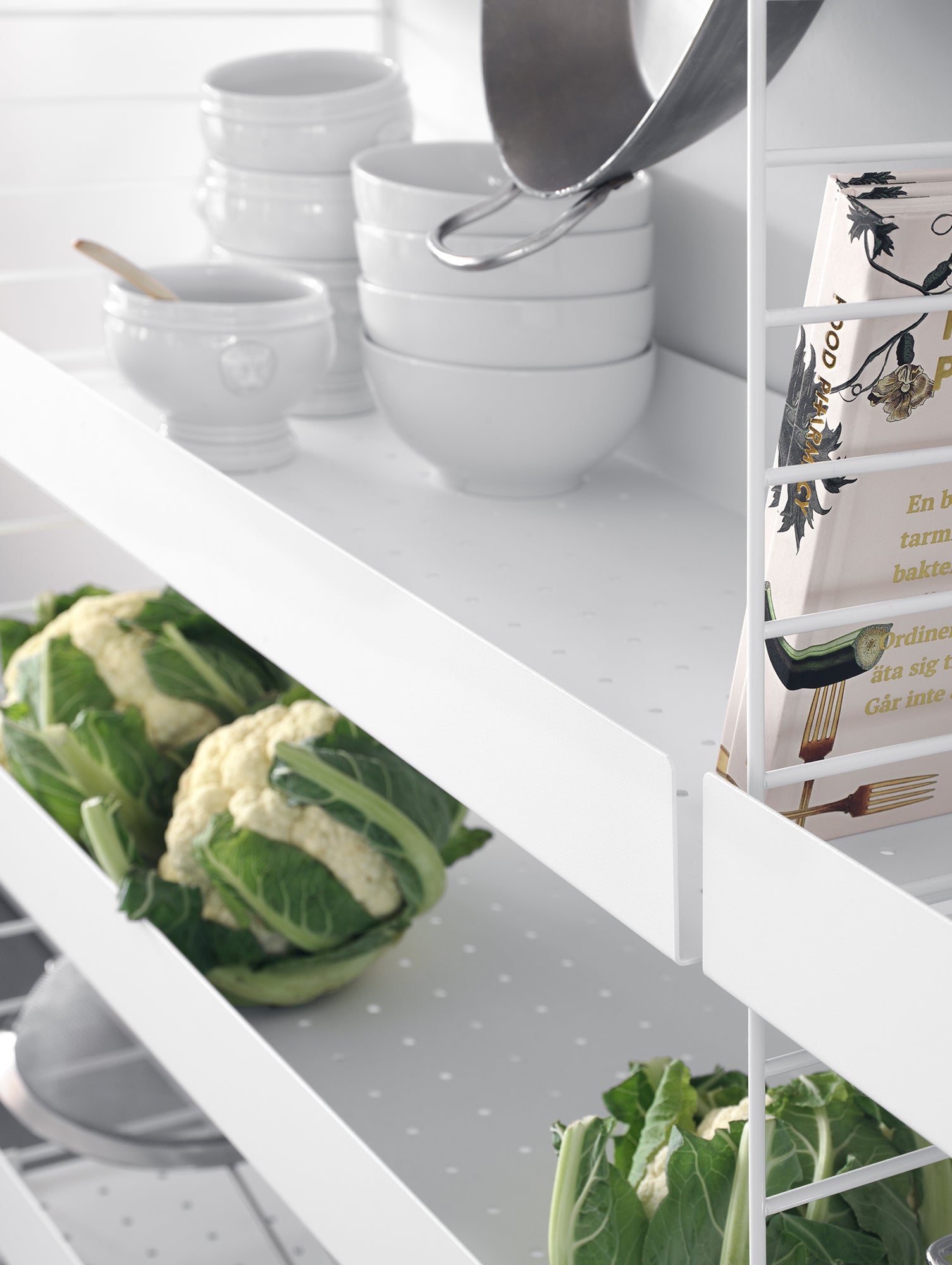 String Kitchen Combinations by String - Combination F / white