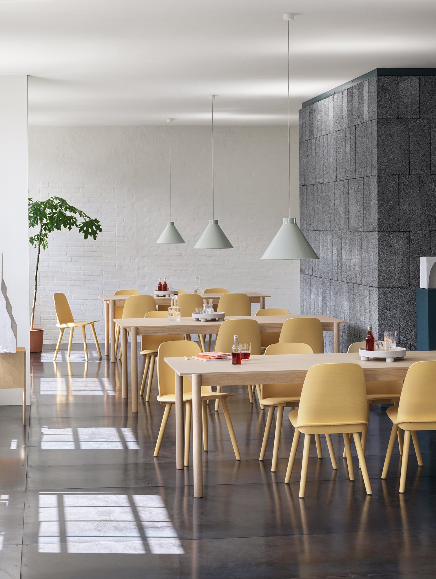 Top Pendant Lamp by Muuto - Diameter 38 cm / Grey  Colour