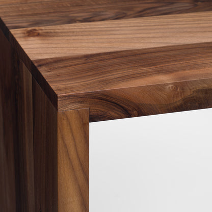 TA01 Ponte Table by e15