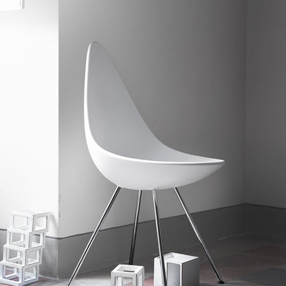 Drop Dining Chair Plastic (3110) by Fritz Hansen - White / Chromed Steel