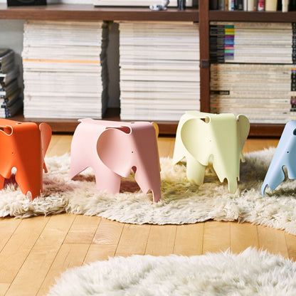 Eames Elephant RE (Small) by Vitra